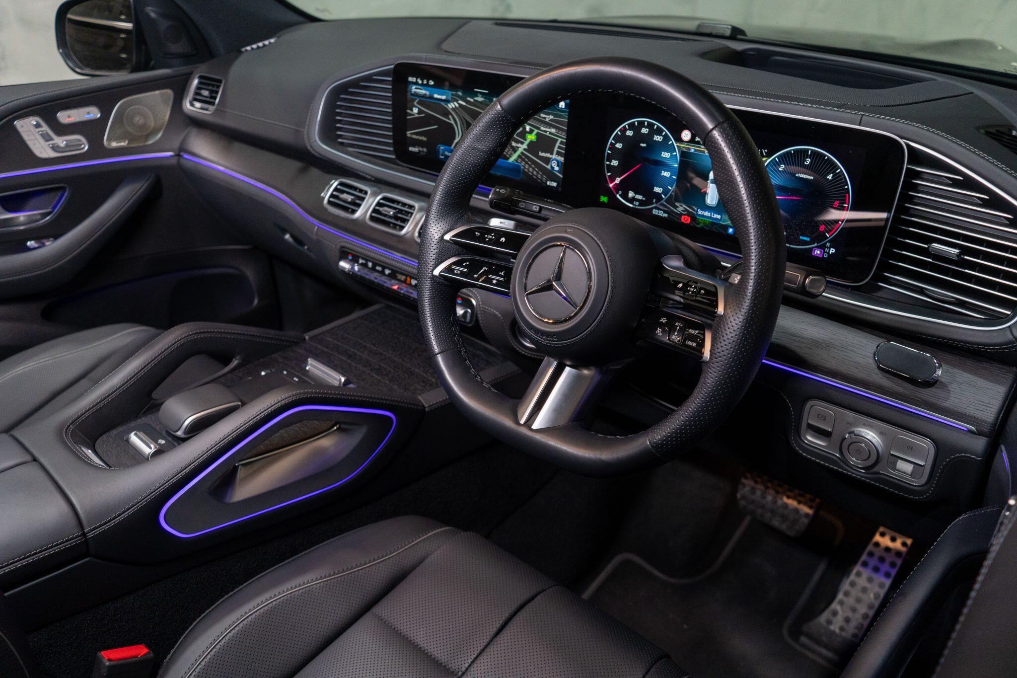 Mercedes-Benz GLS view 11
