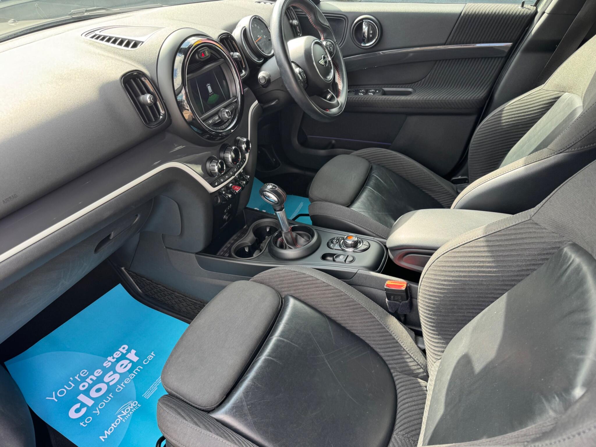 Mini Countryman view 42