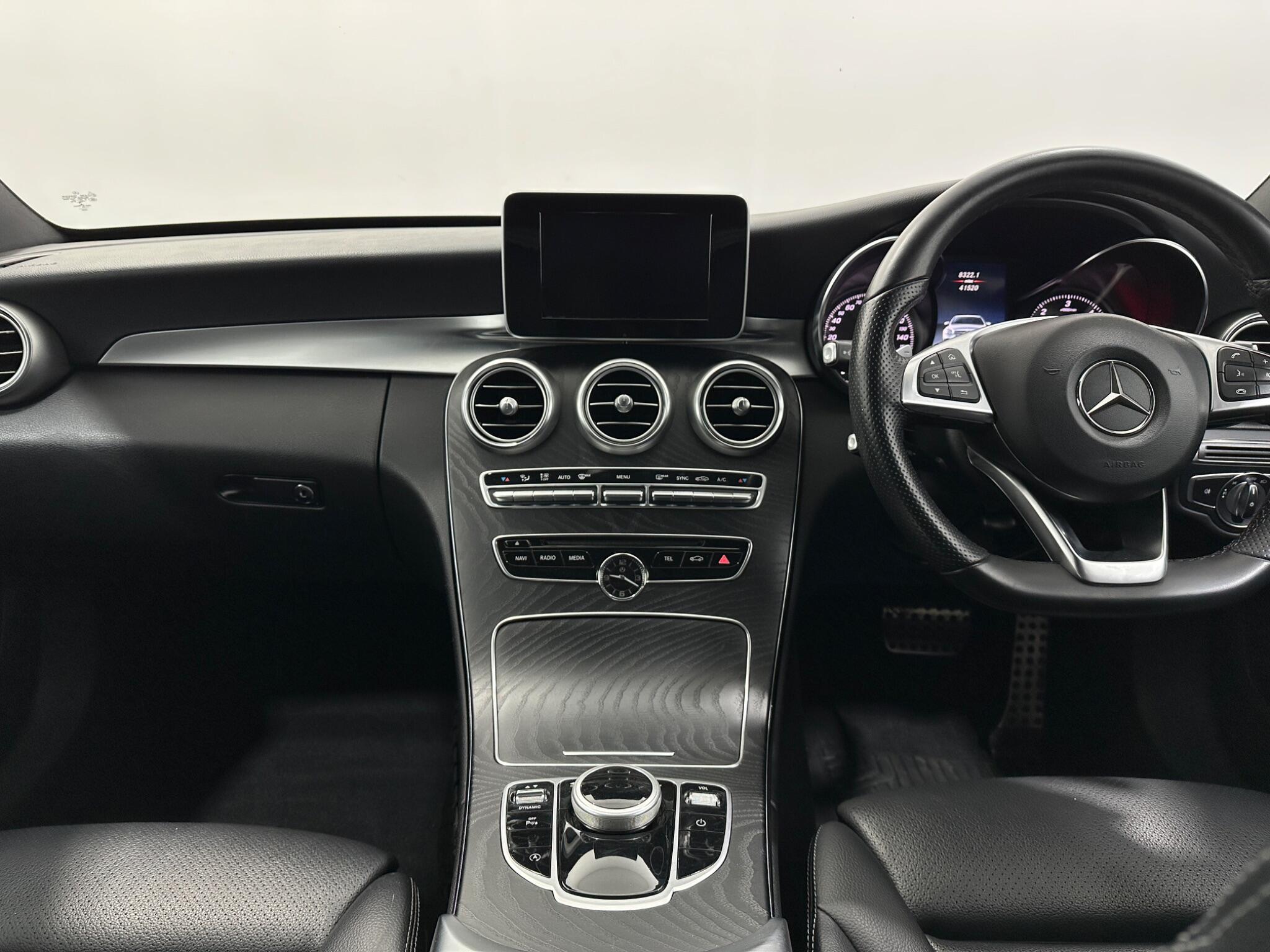 Mercedes-Benz C-Class view 21
