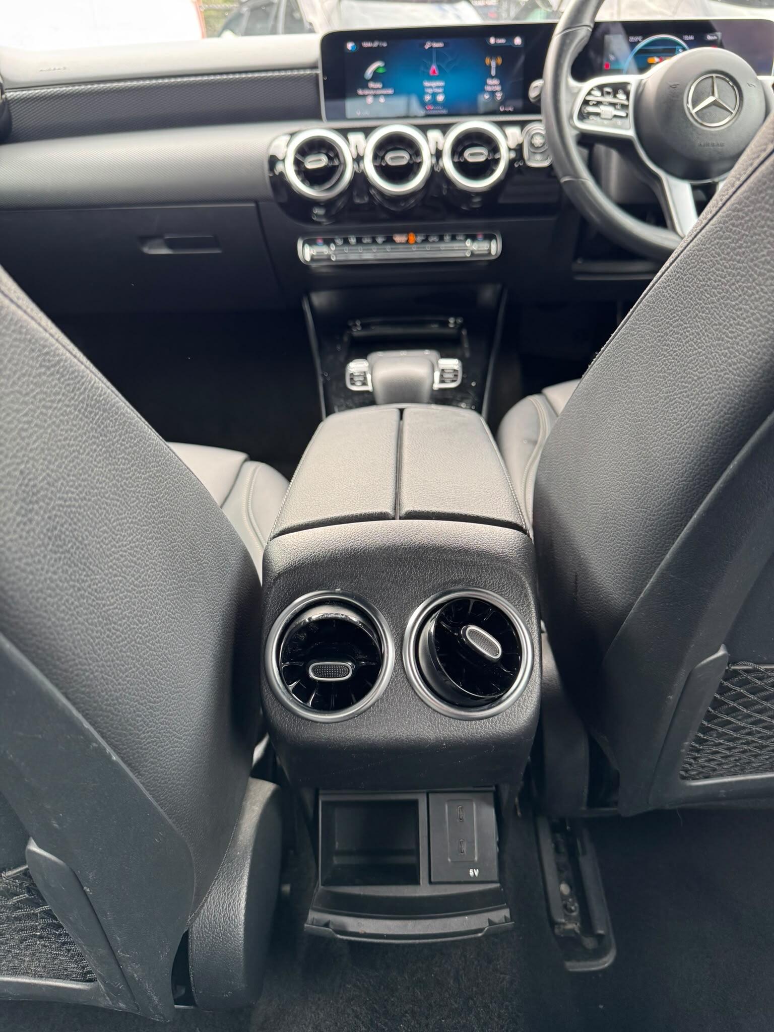 Mercedes-Benz A-Class view 38
