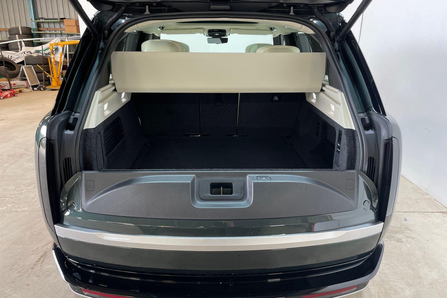 Land Rover Range Rover view 26