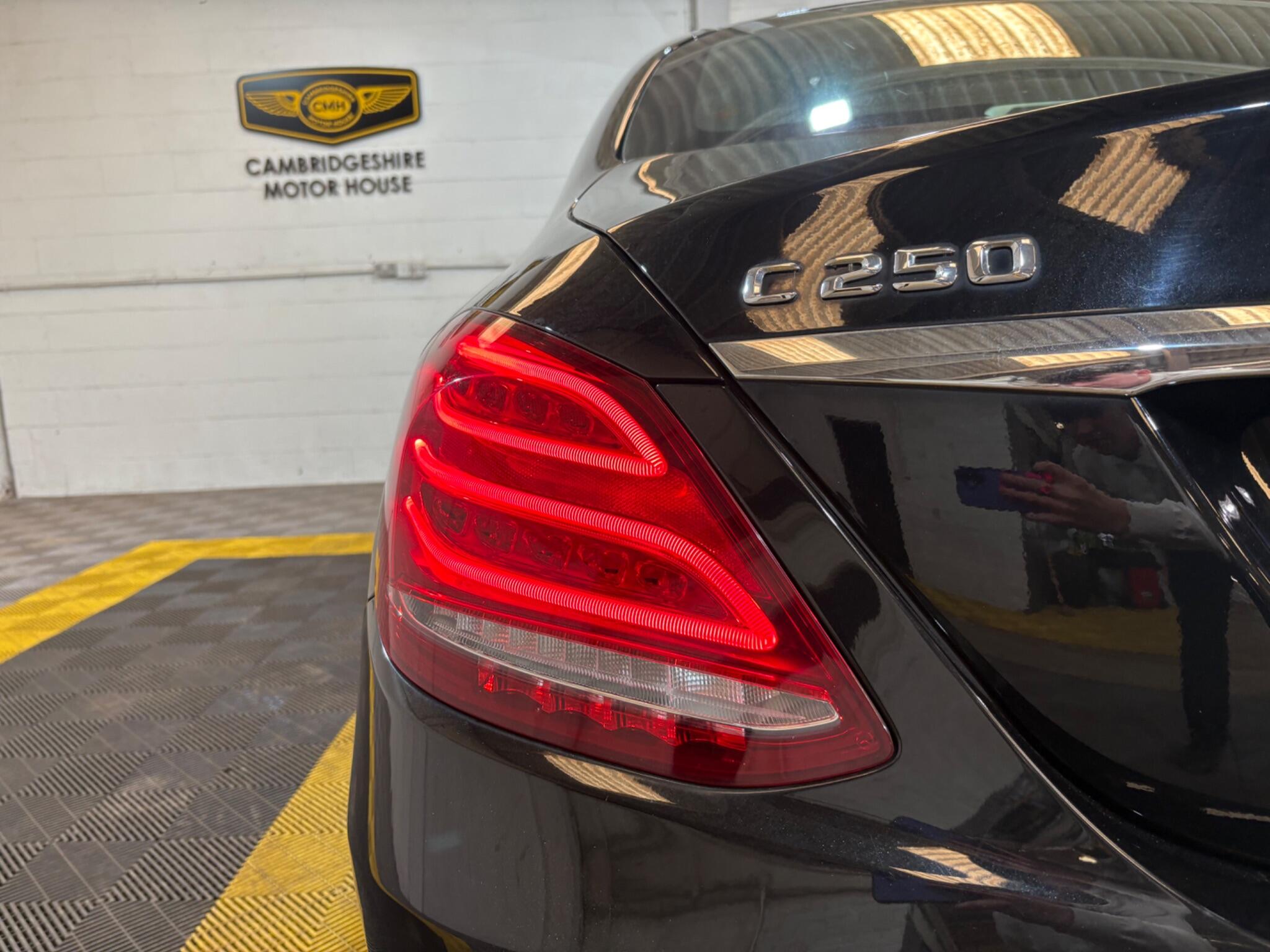 Mercedes-Benz C Class view 69