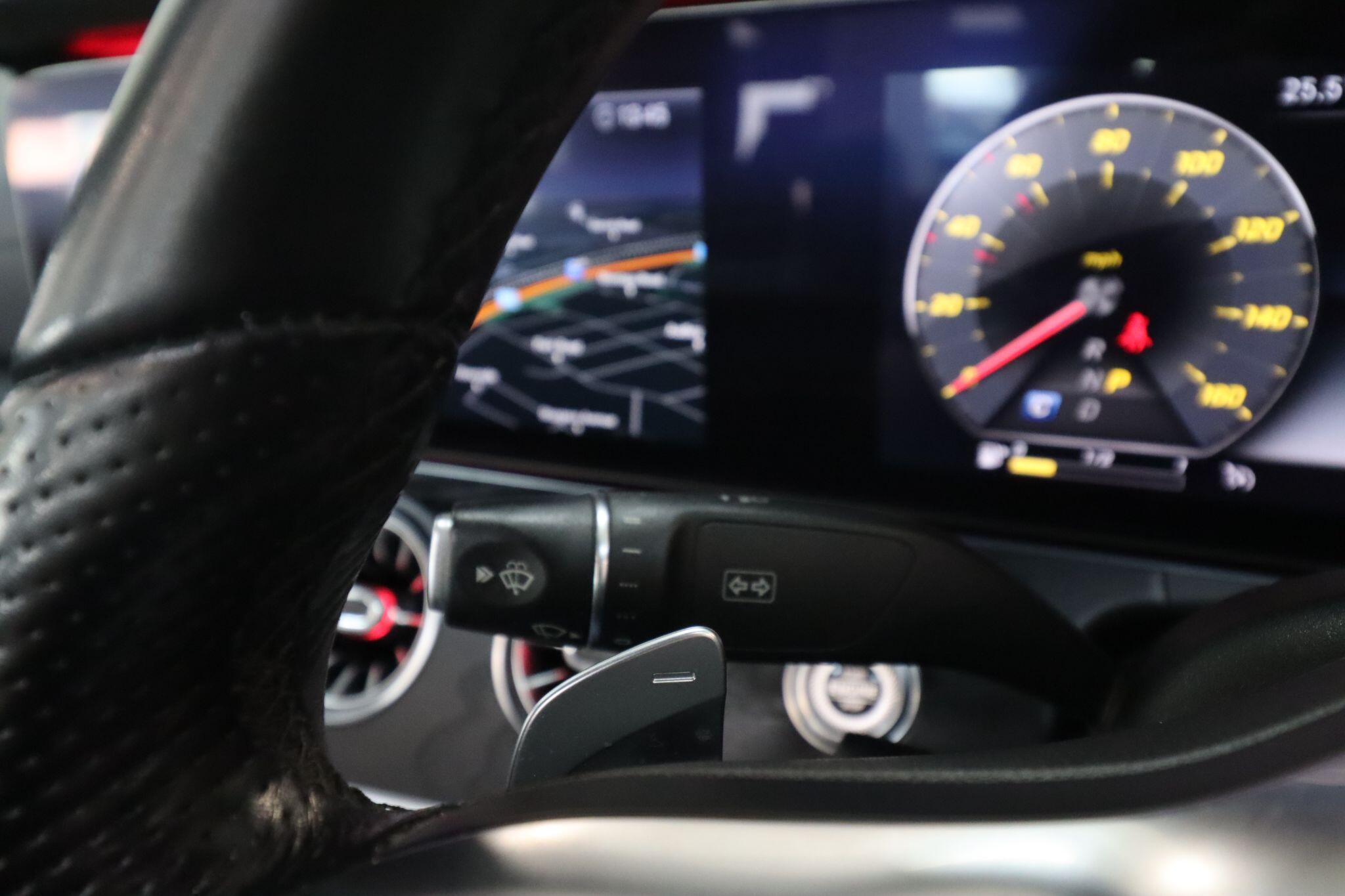 Mercedes-Benz E Class view 49