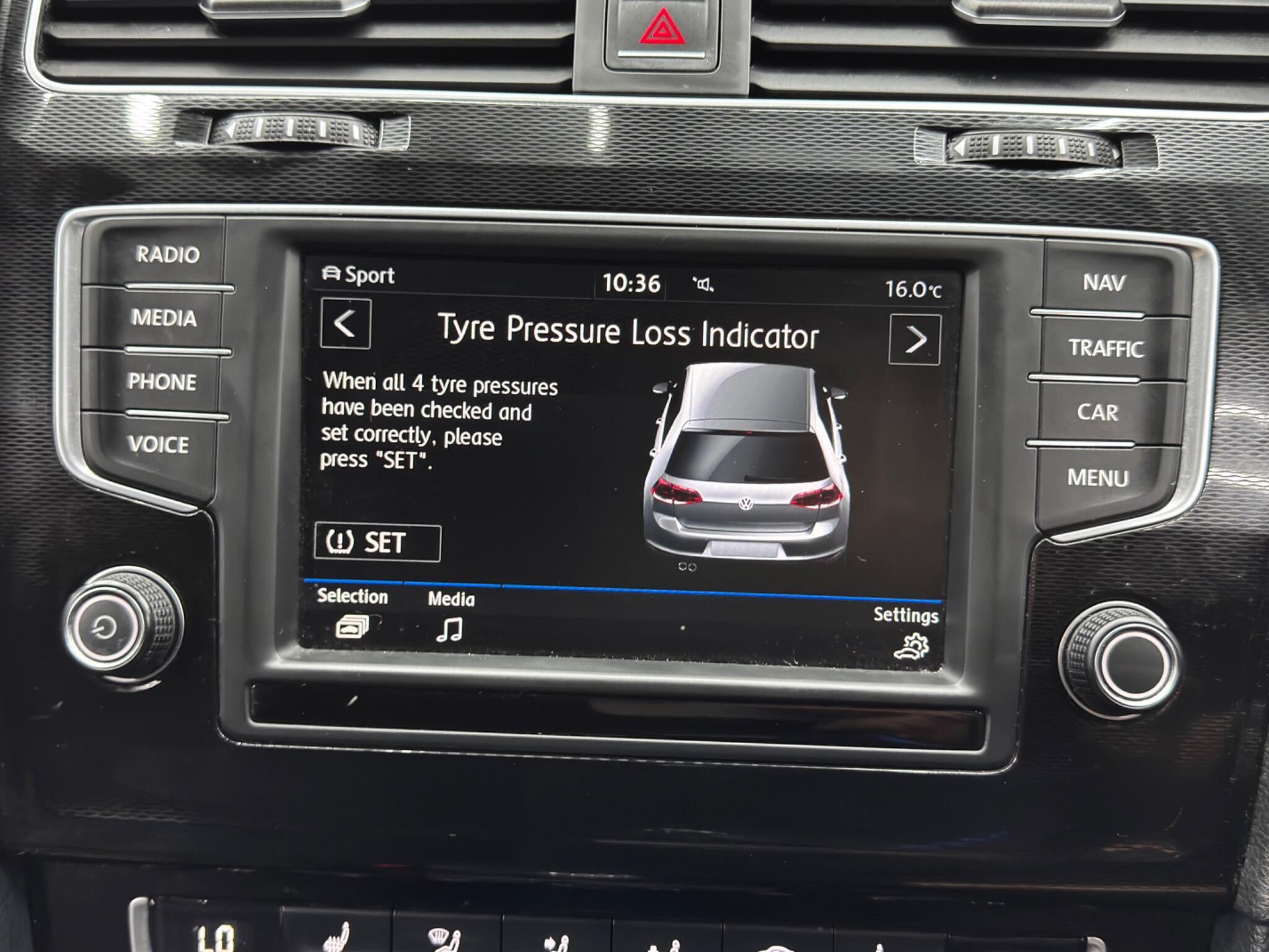 Volkswagen Golf view 32