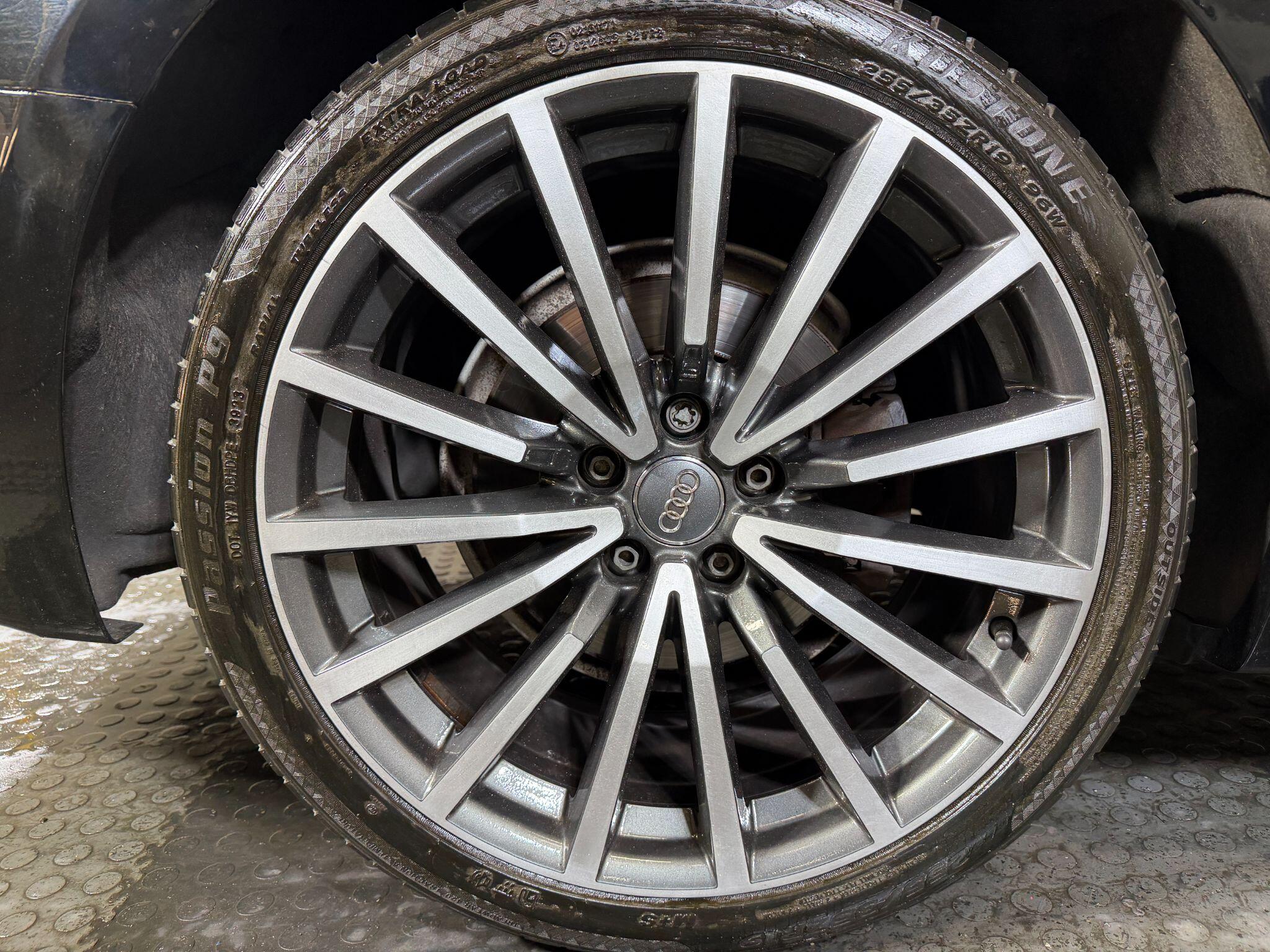 Audi A5 view 34