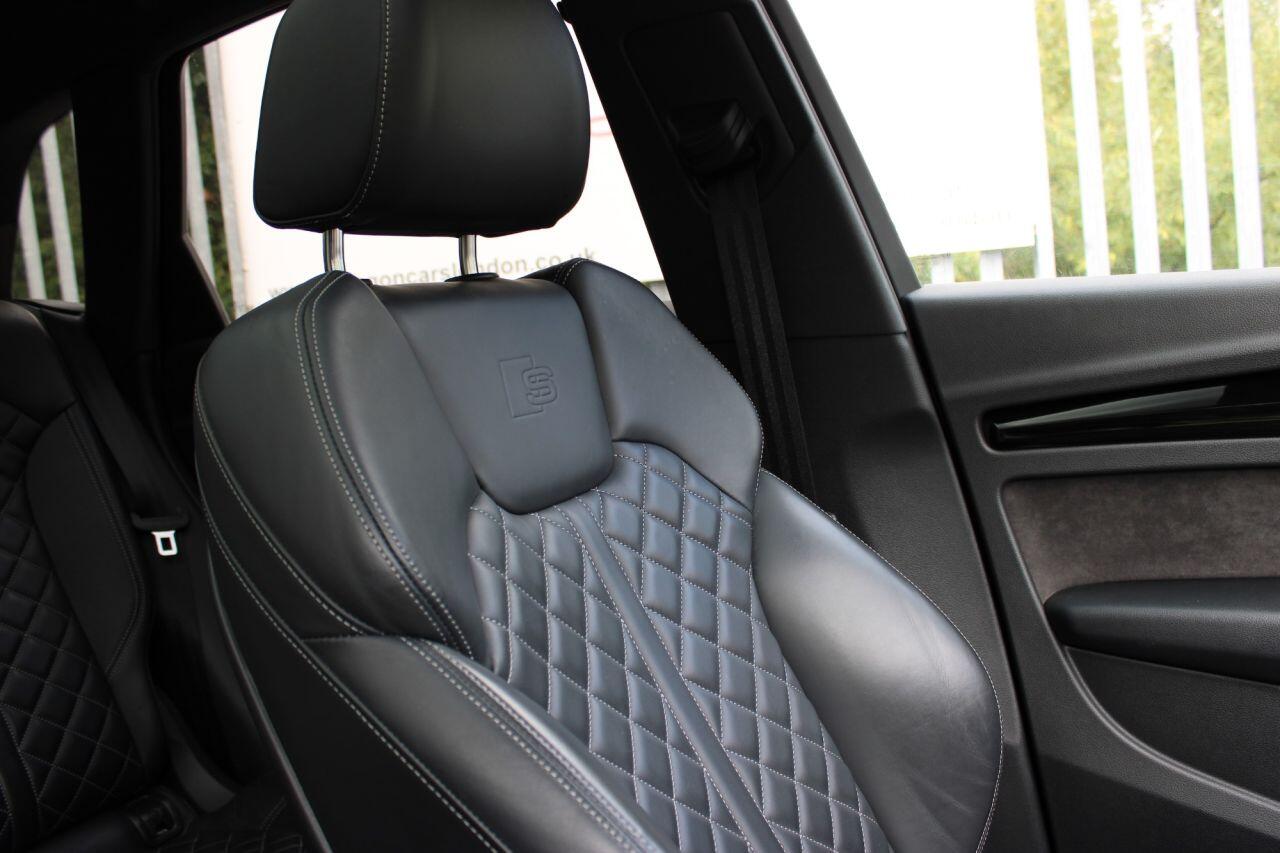 Audi Q5 view 34