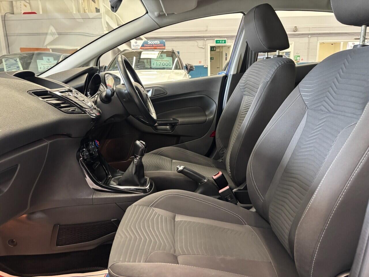 Ford Fiesta view 30
