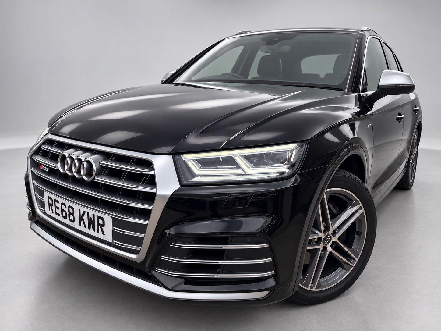 Audi SQ5 view 8