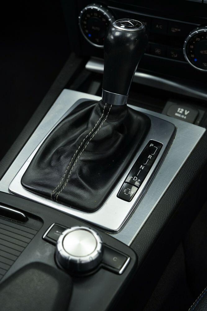 Mercedes-Benz C Class view 17