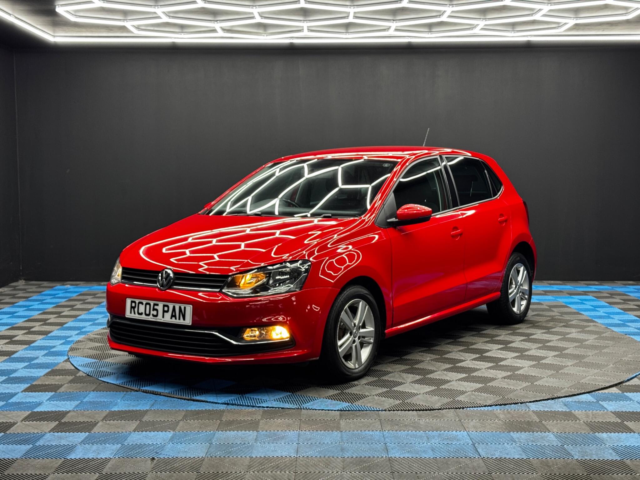 Volkswagen Polo view 3