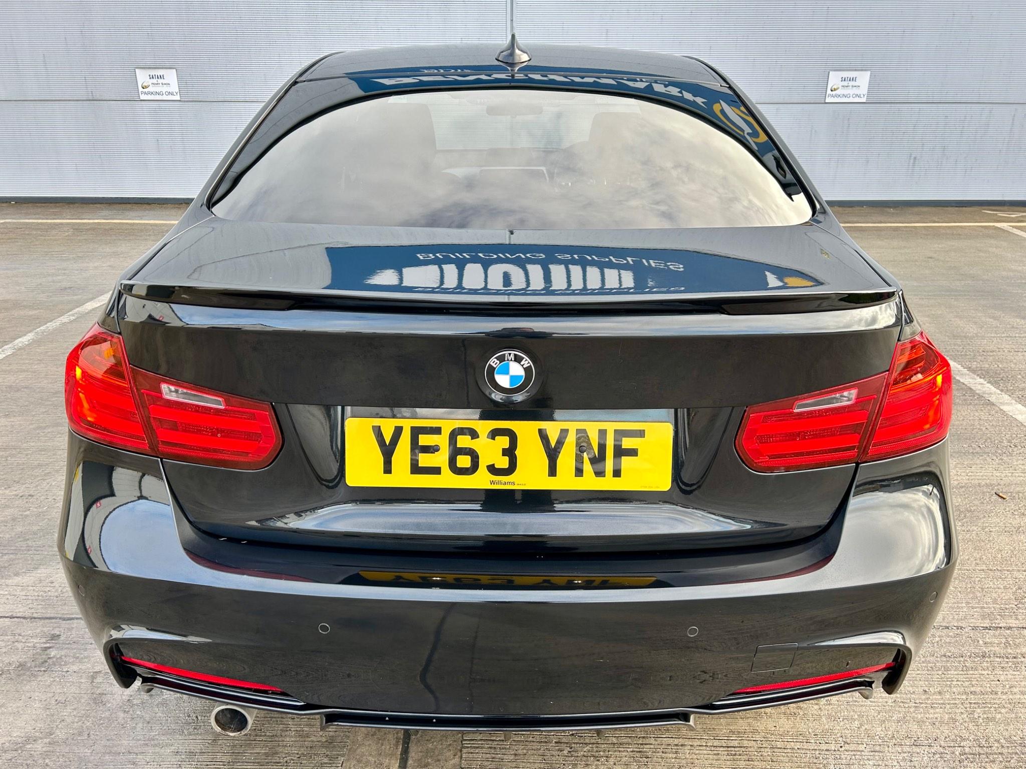 BMW 3 Series view 5