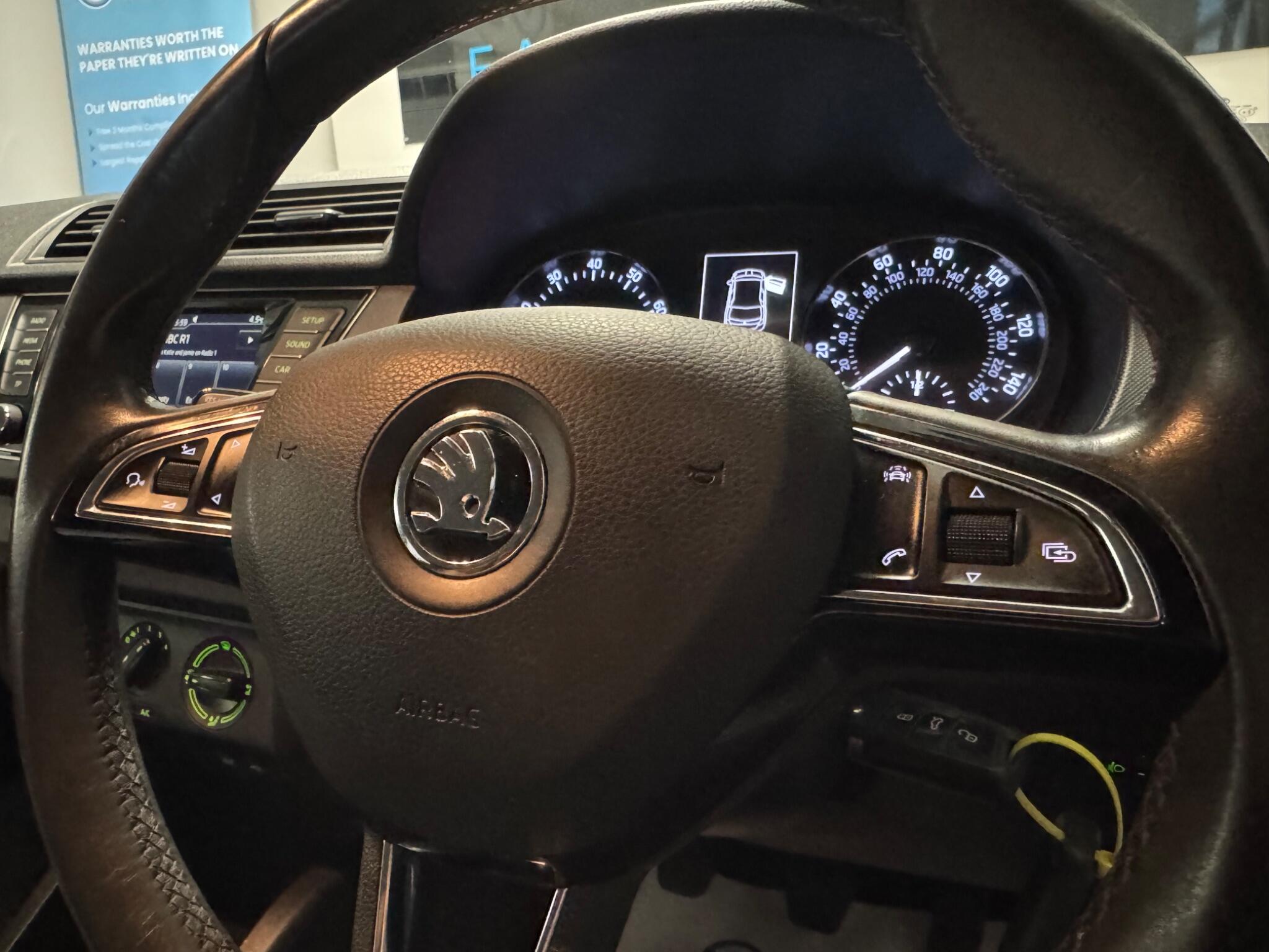 2016 Skoda Fabia 1.2 TSI SE Euro 6 (s/s) 5dr • 33,000 miles image 38