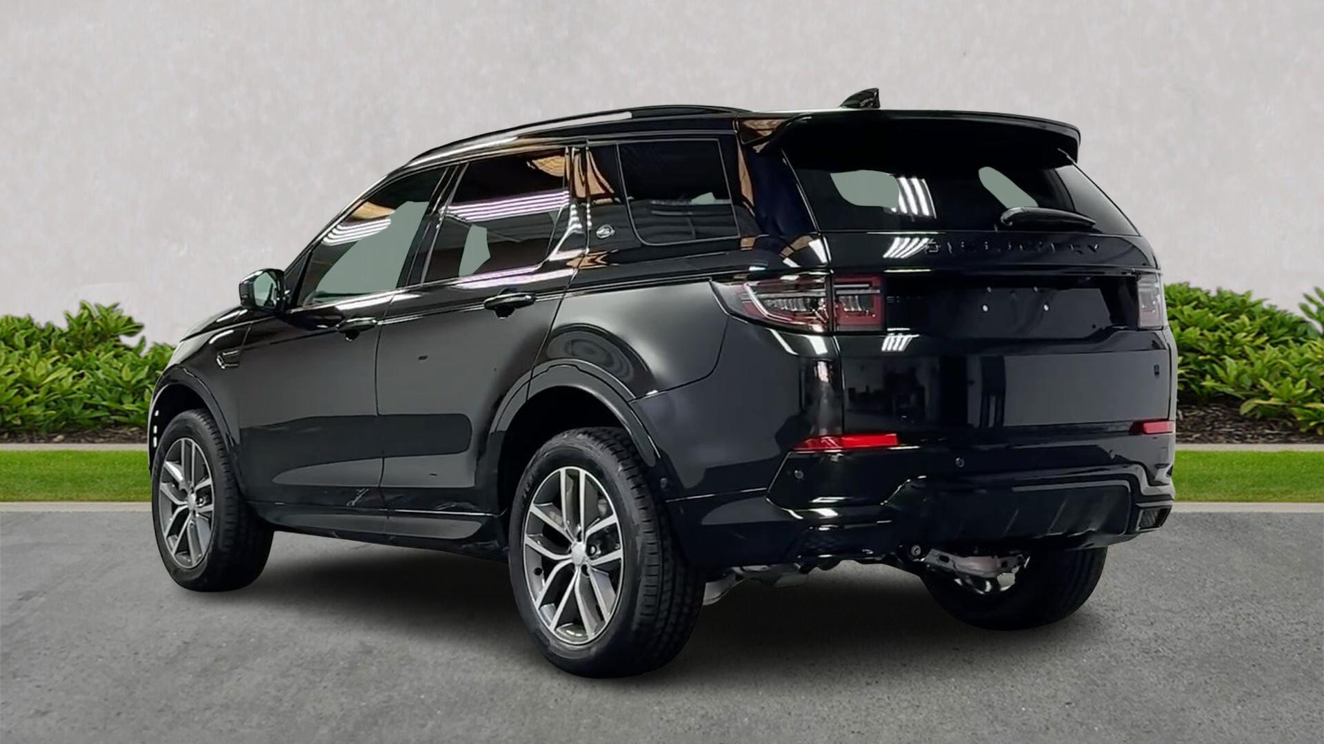 Land Rover Discovery Sport view 2