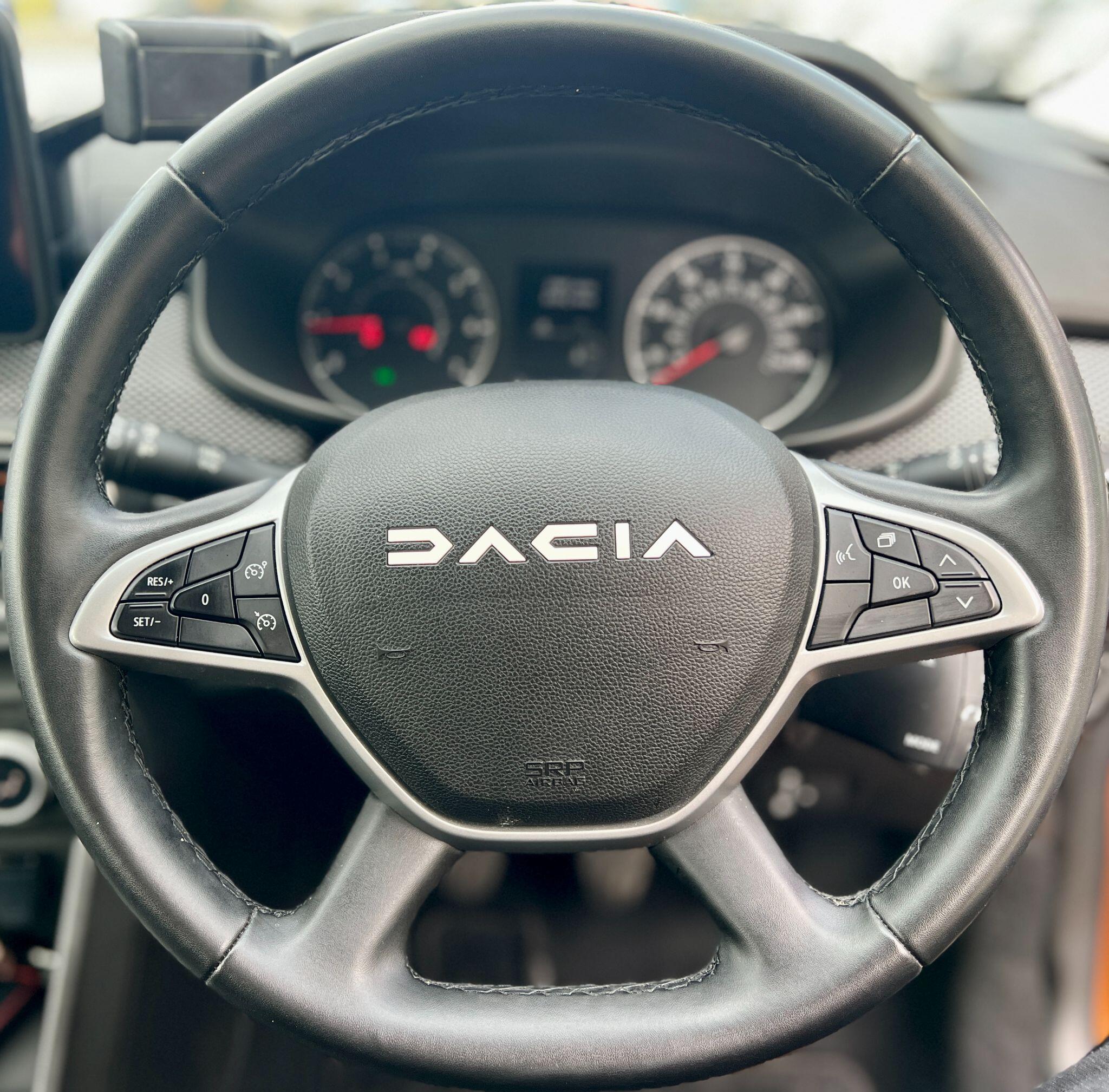 Dacia Sandero view 36