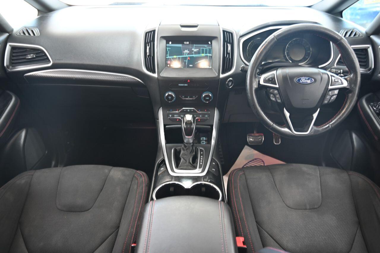 Ford S-Max view 21