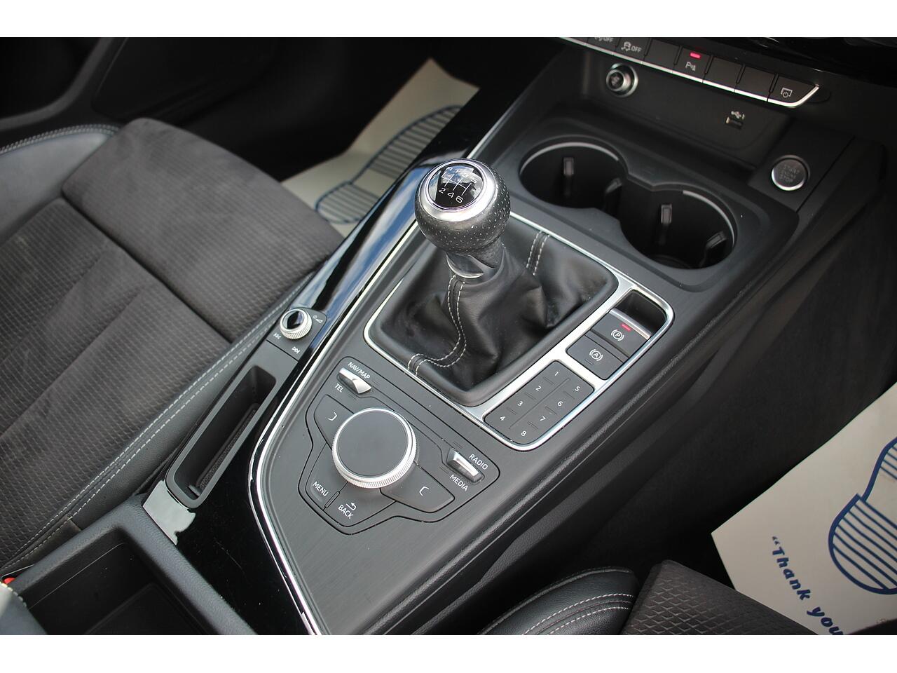Audi A4 Avant view 28