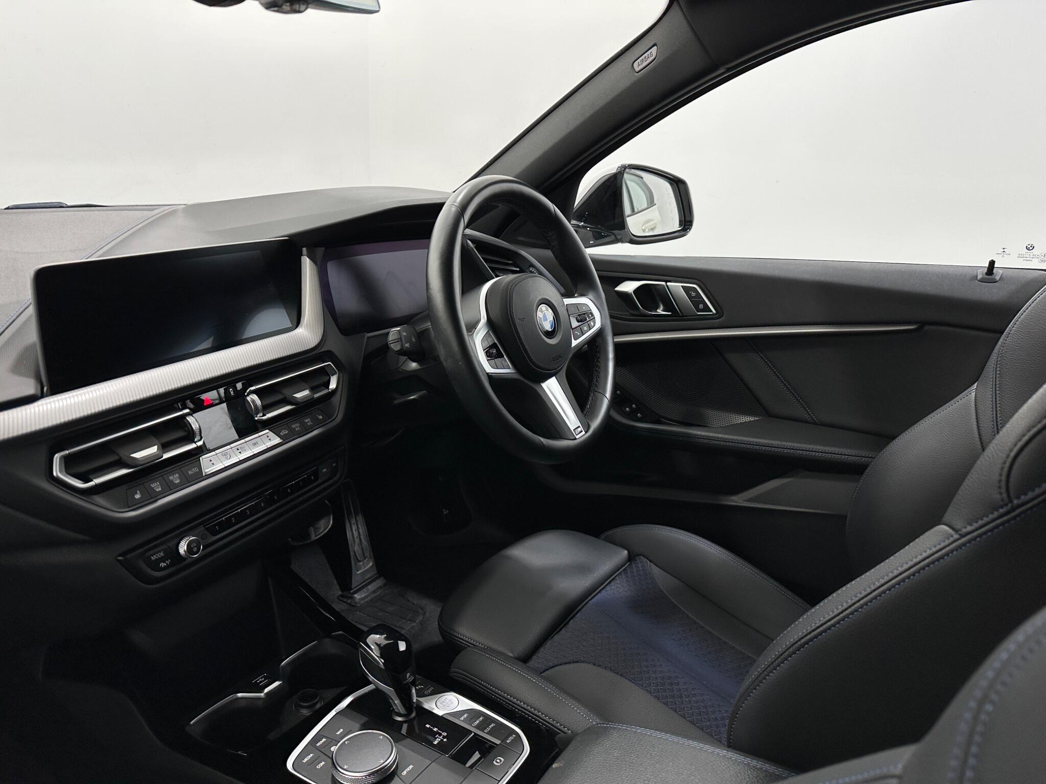 BMW 1 Series view 33