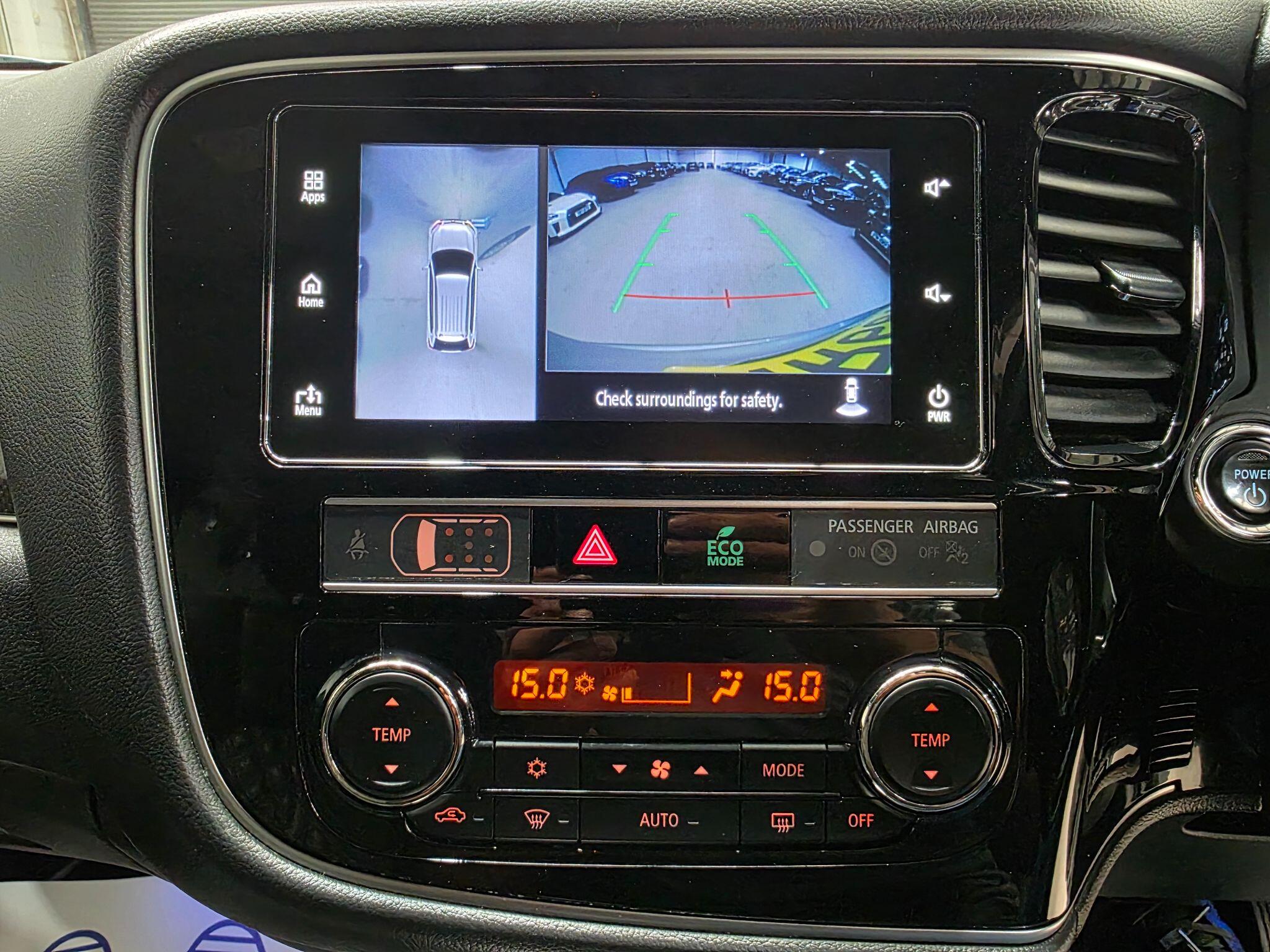 Mitsubishi Outlander view 8
