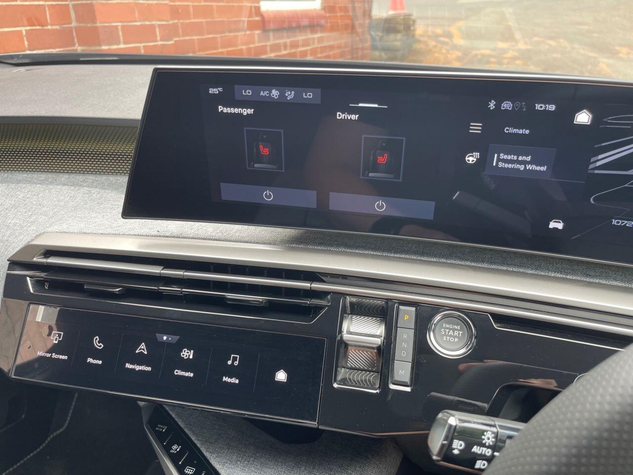 Peugeot 3008 view 17