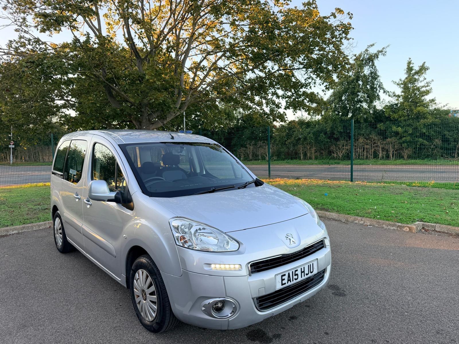 Peugeot Partner Tepee view 15