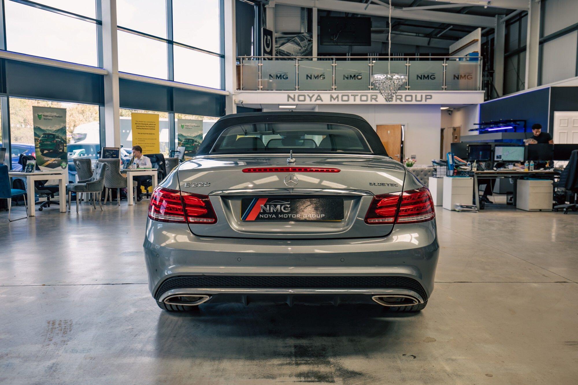 Mercedes-Benz E-Class view 30