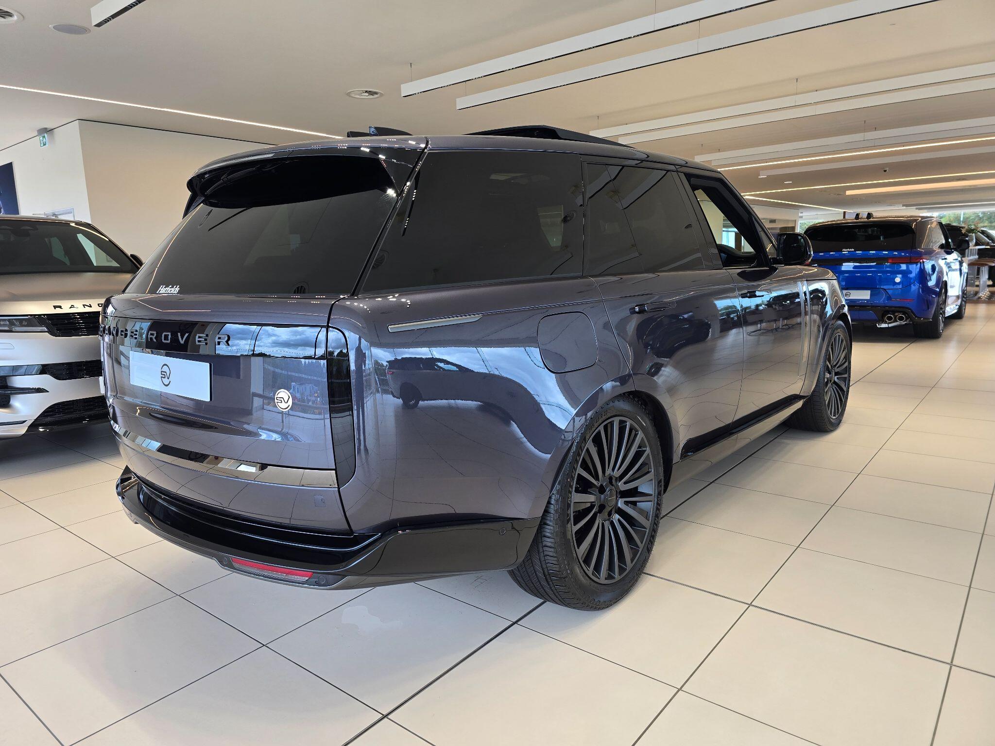 Land Rover Range Rover view 11