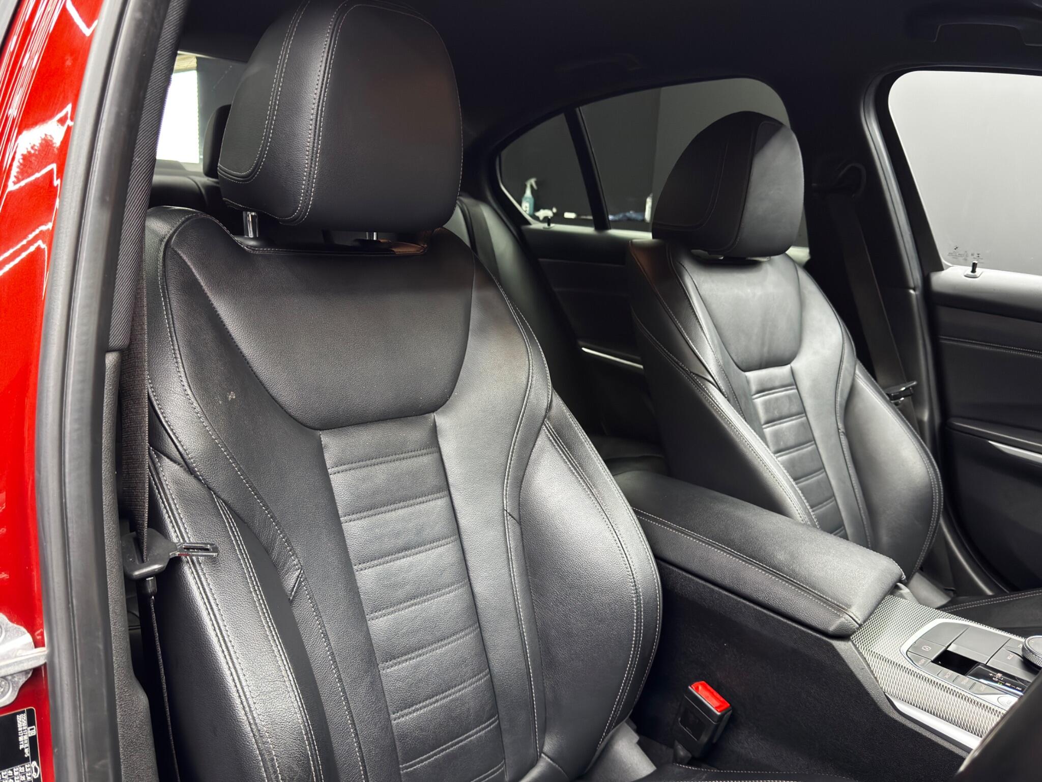 BMW 3 Series view 12