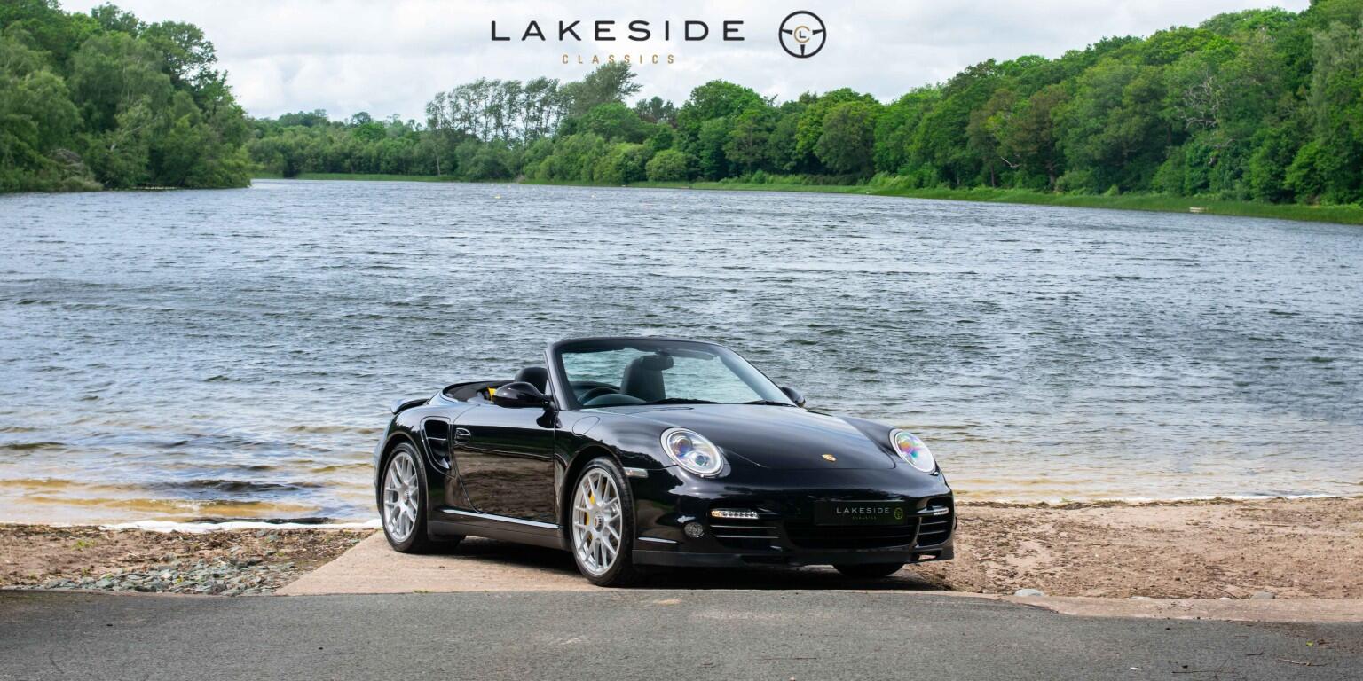 Porsche 911 main image
