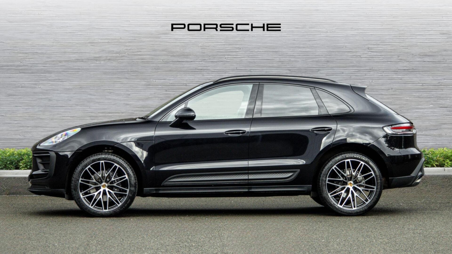Porsche Macan view 7