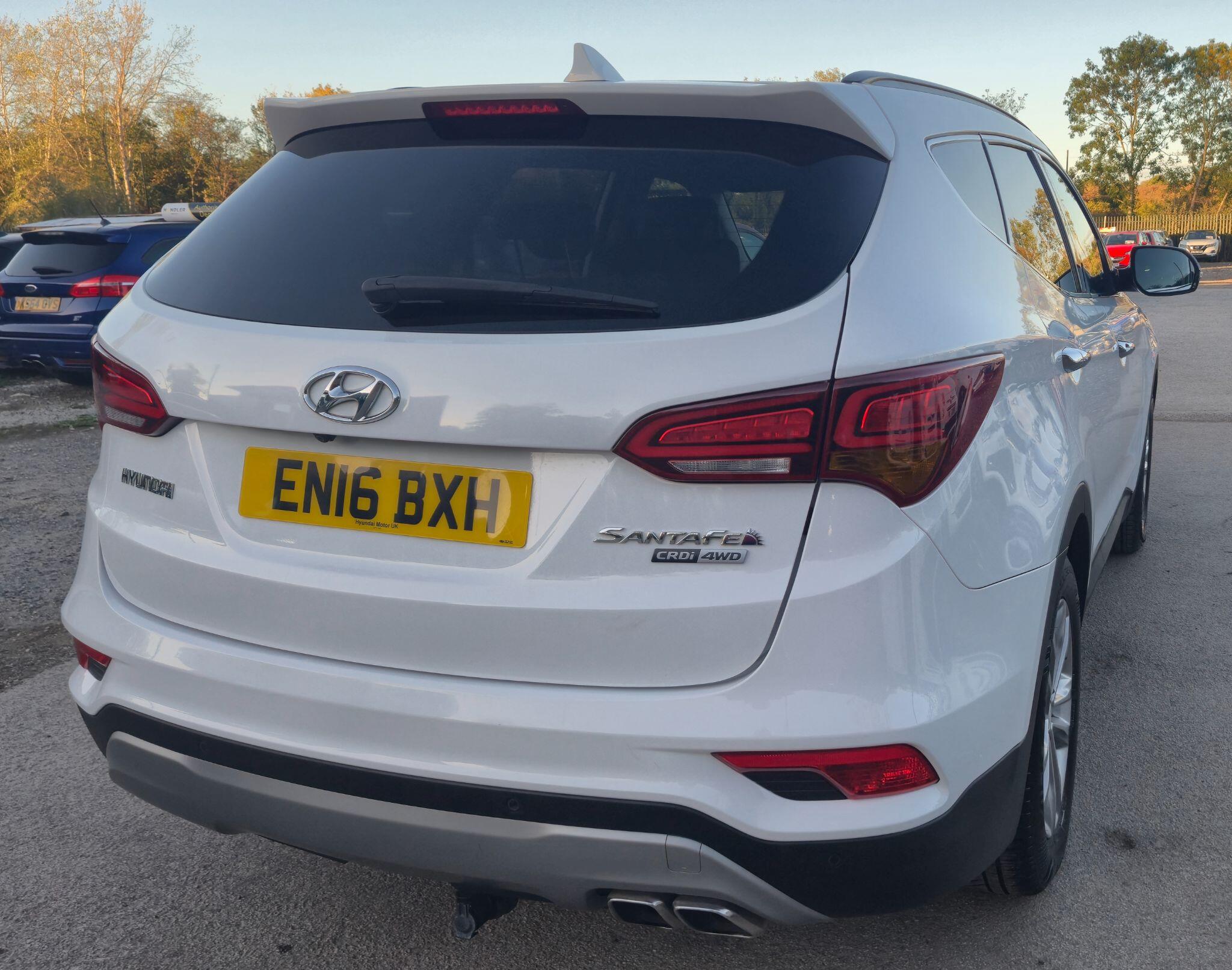 Hyundai Santa Fe view 14