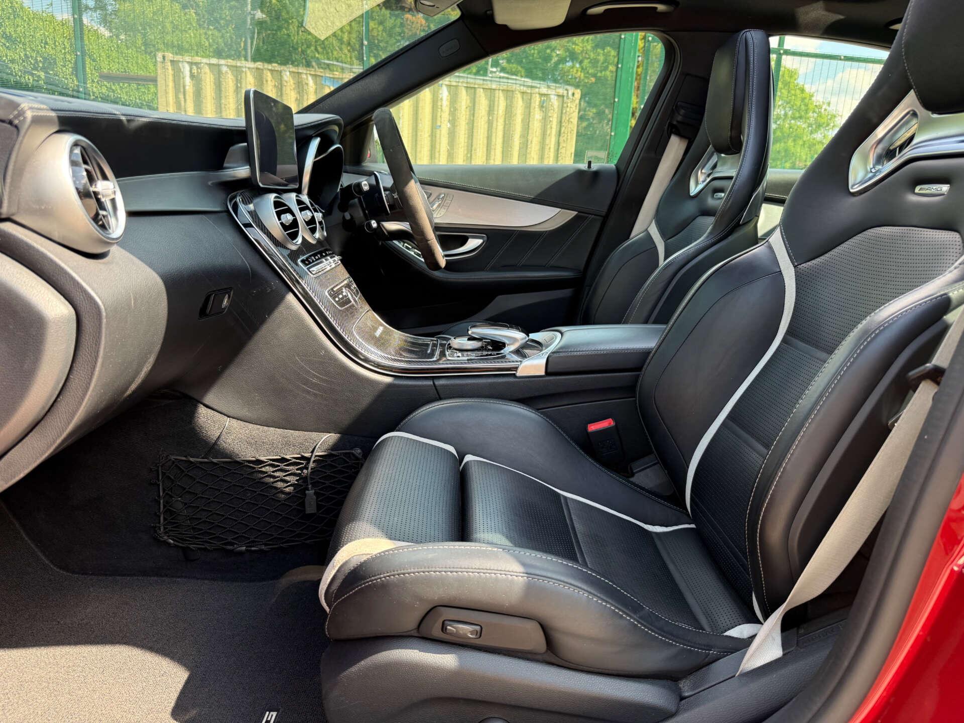 Mercedes-Benz C-Class view 22