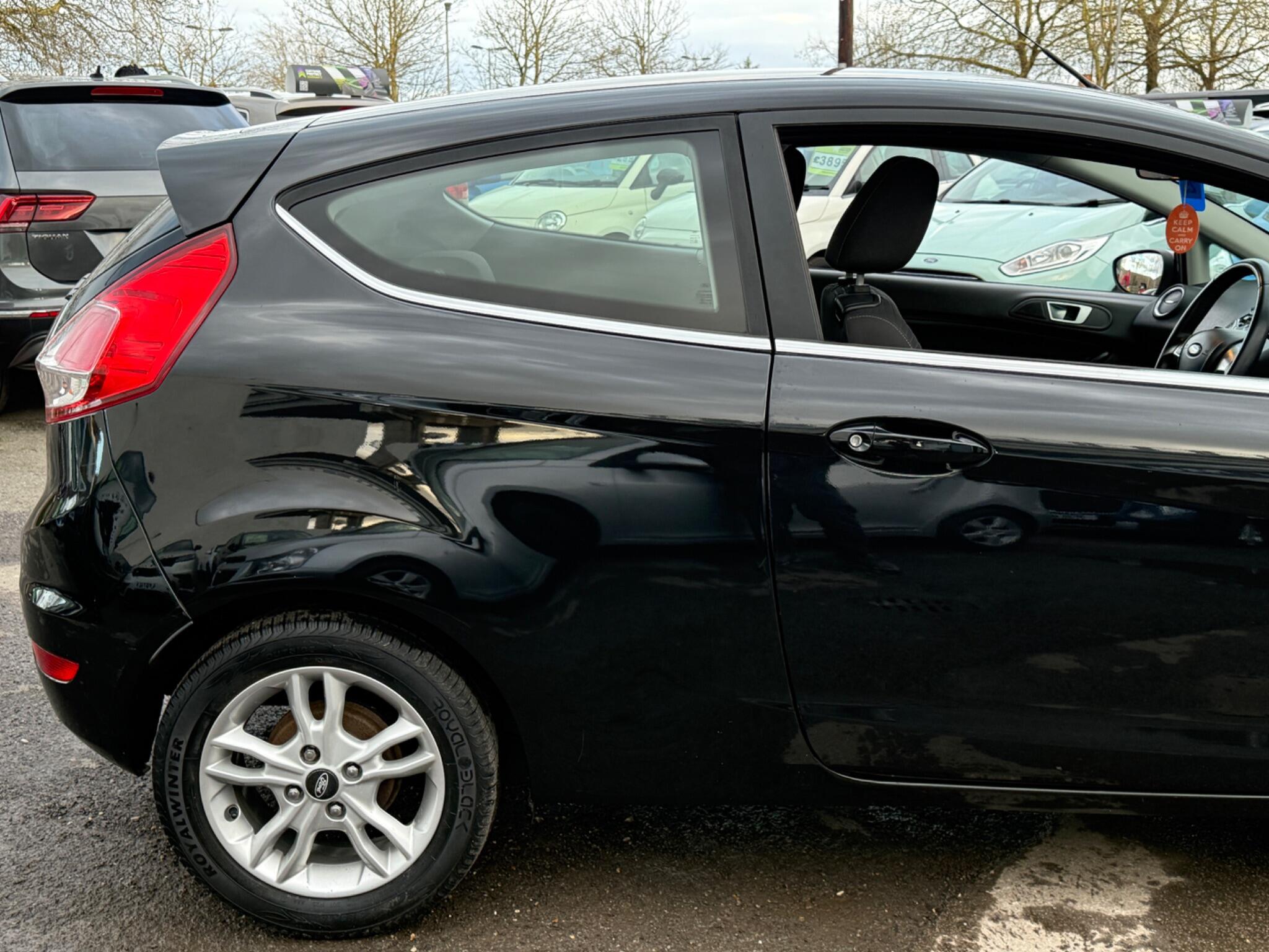 Ford Fiesta - Image 22
