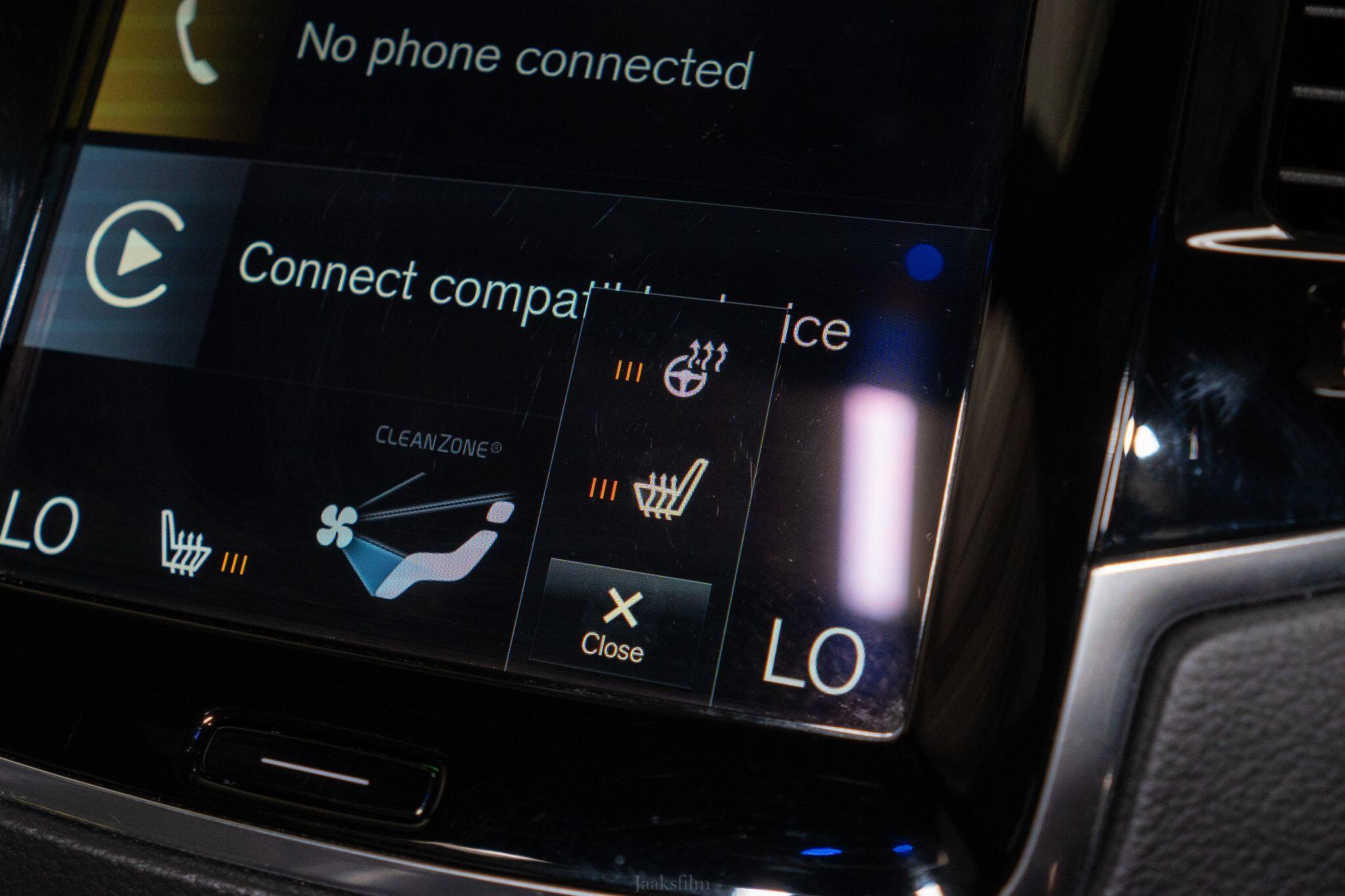 Volvo XC90 view 39