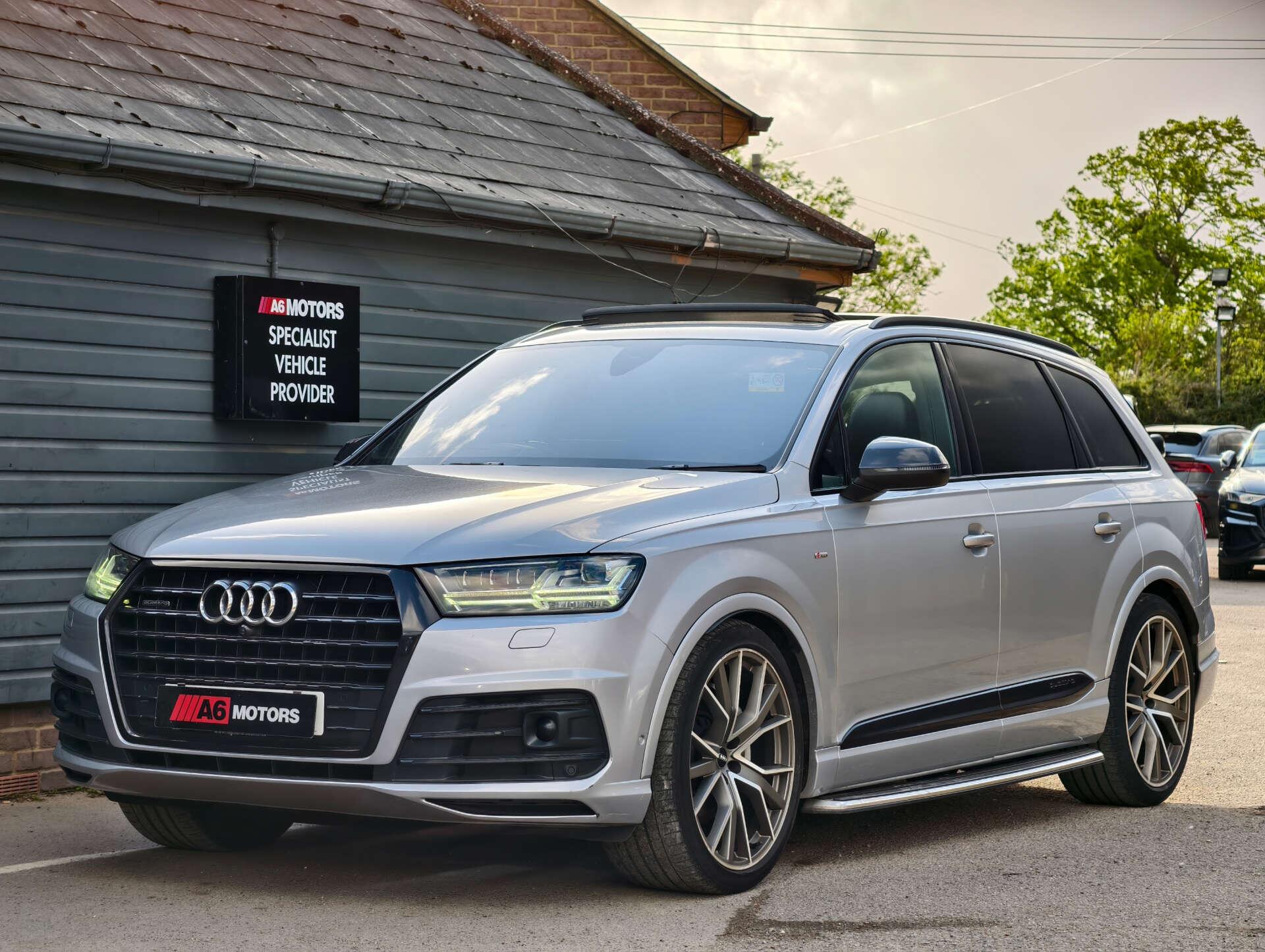Audi Q7 view 20