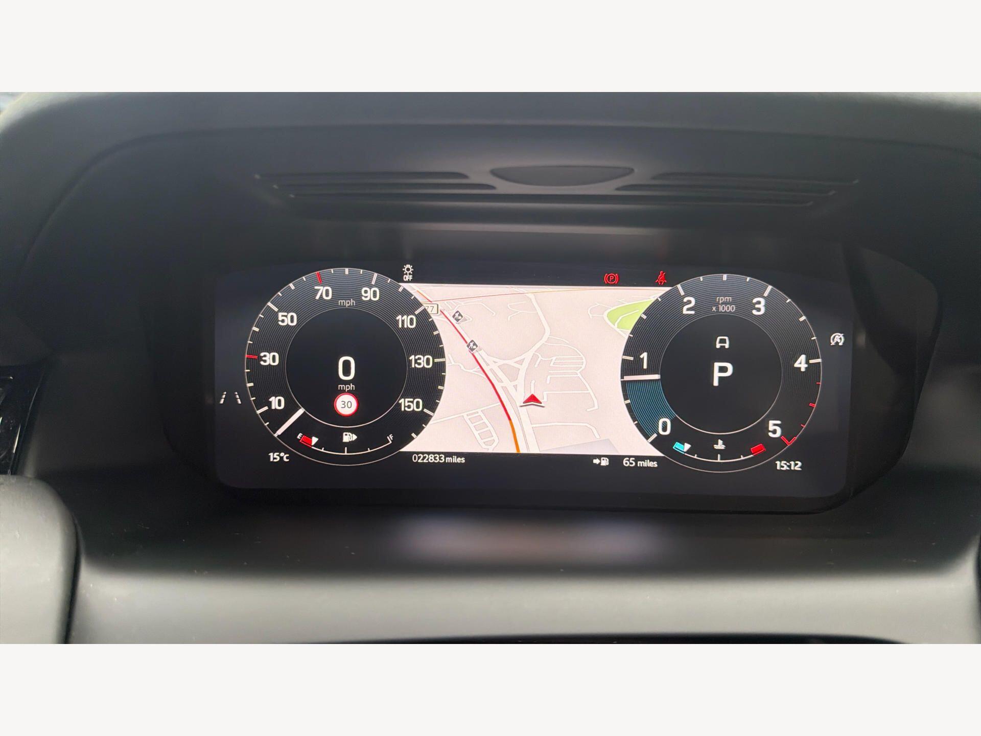 Land Rover Discovery Sport view 19