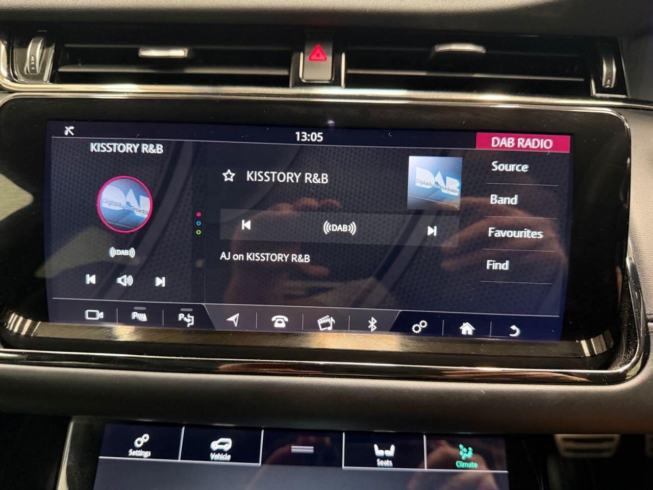 Land Rover Range Rover Evoque view 40