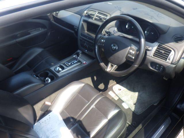 Jaguar XK view 8