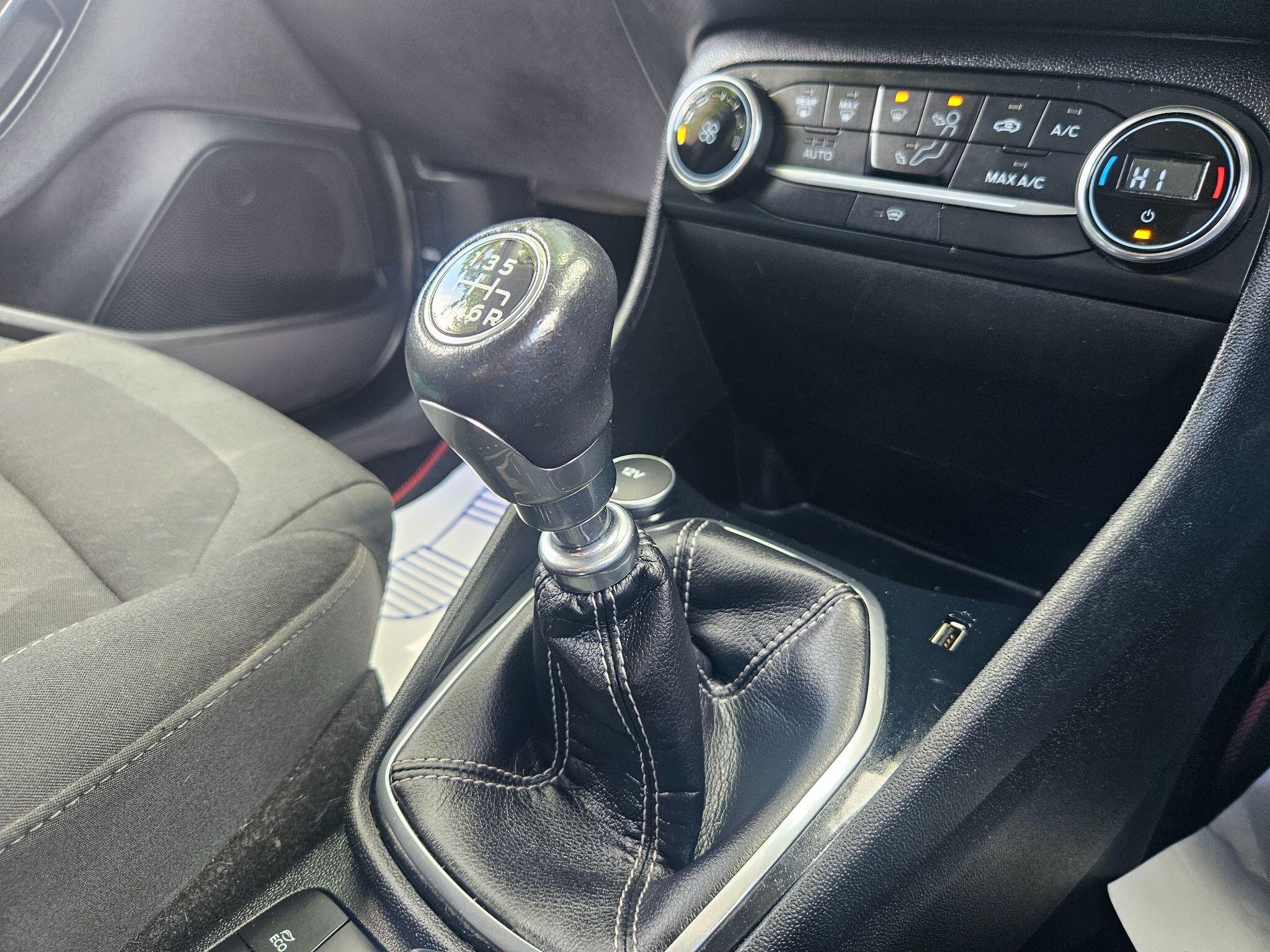 2019 Ford Fiesta image 28