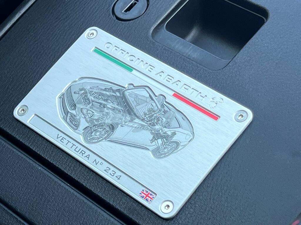 Abarth 124 Spider view 10
