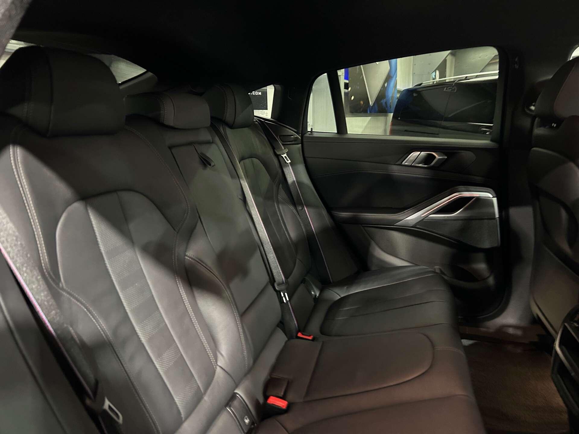BMW X6 view 30