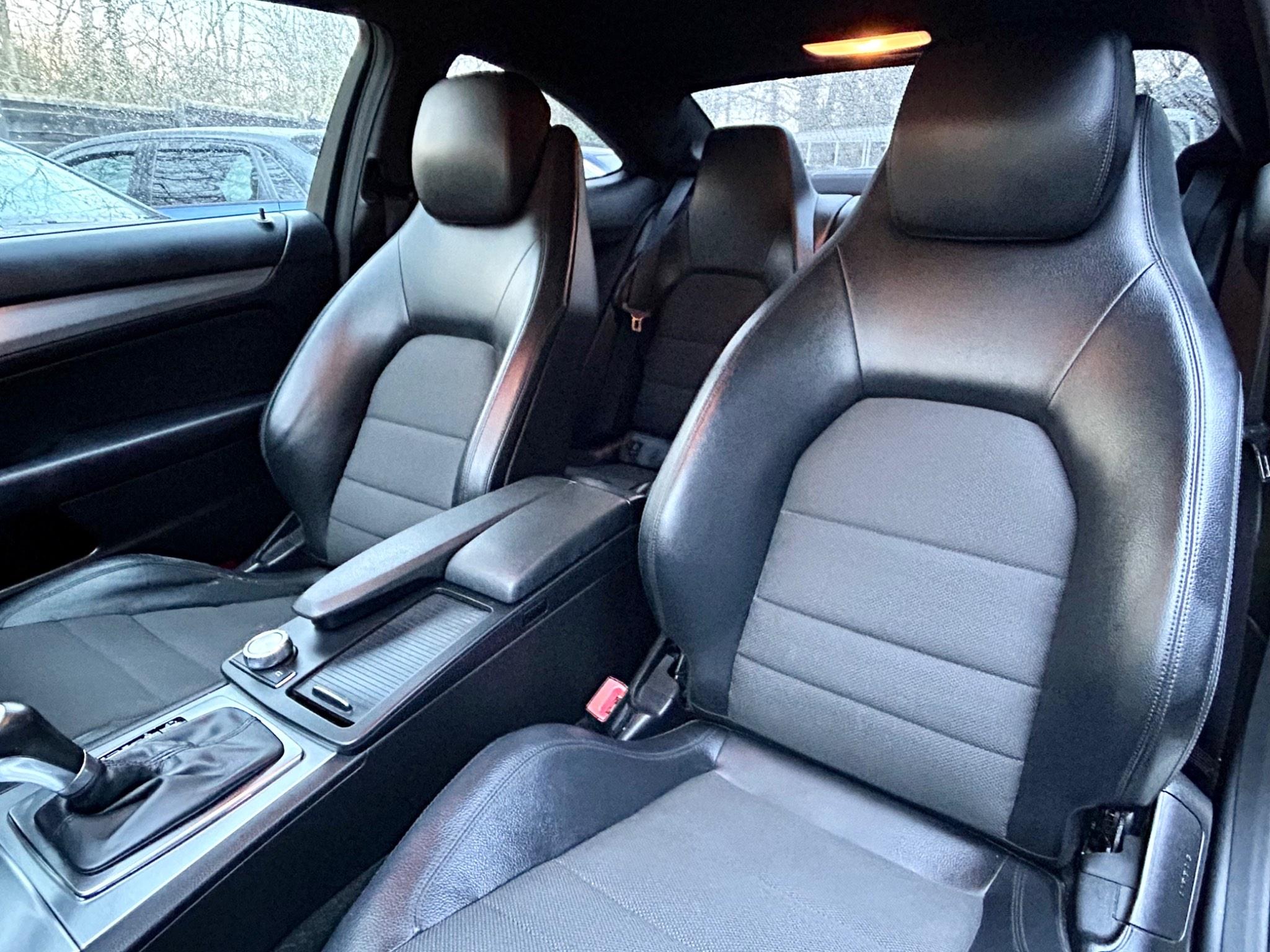 Mercedes-Benz C-Class view 19