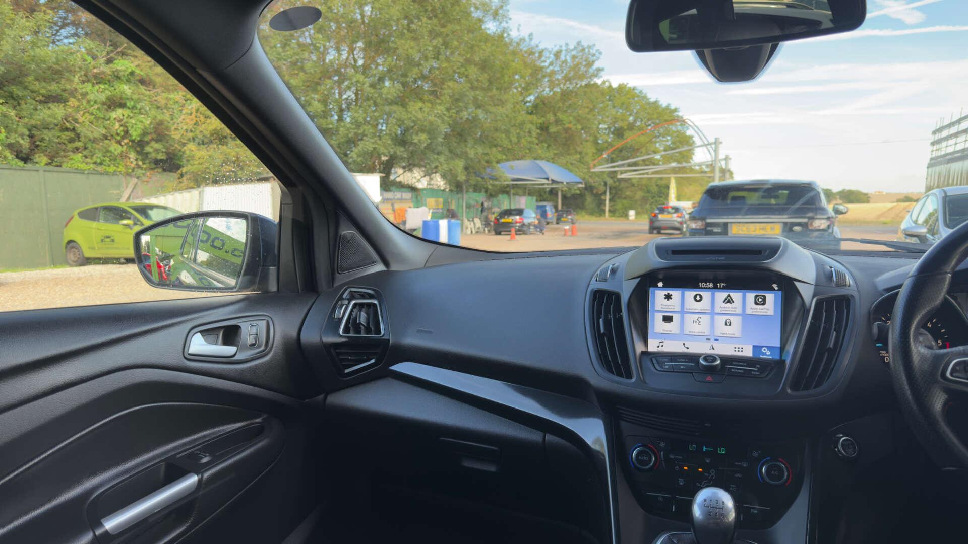 Ford Kuga view 37