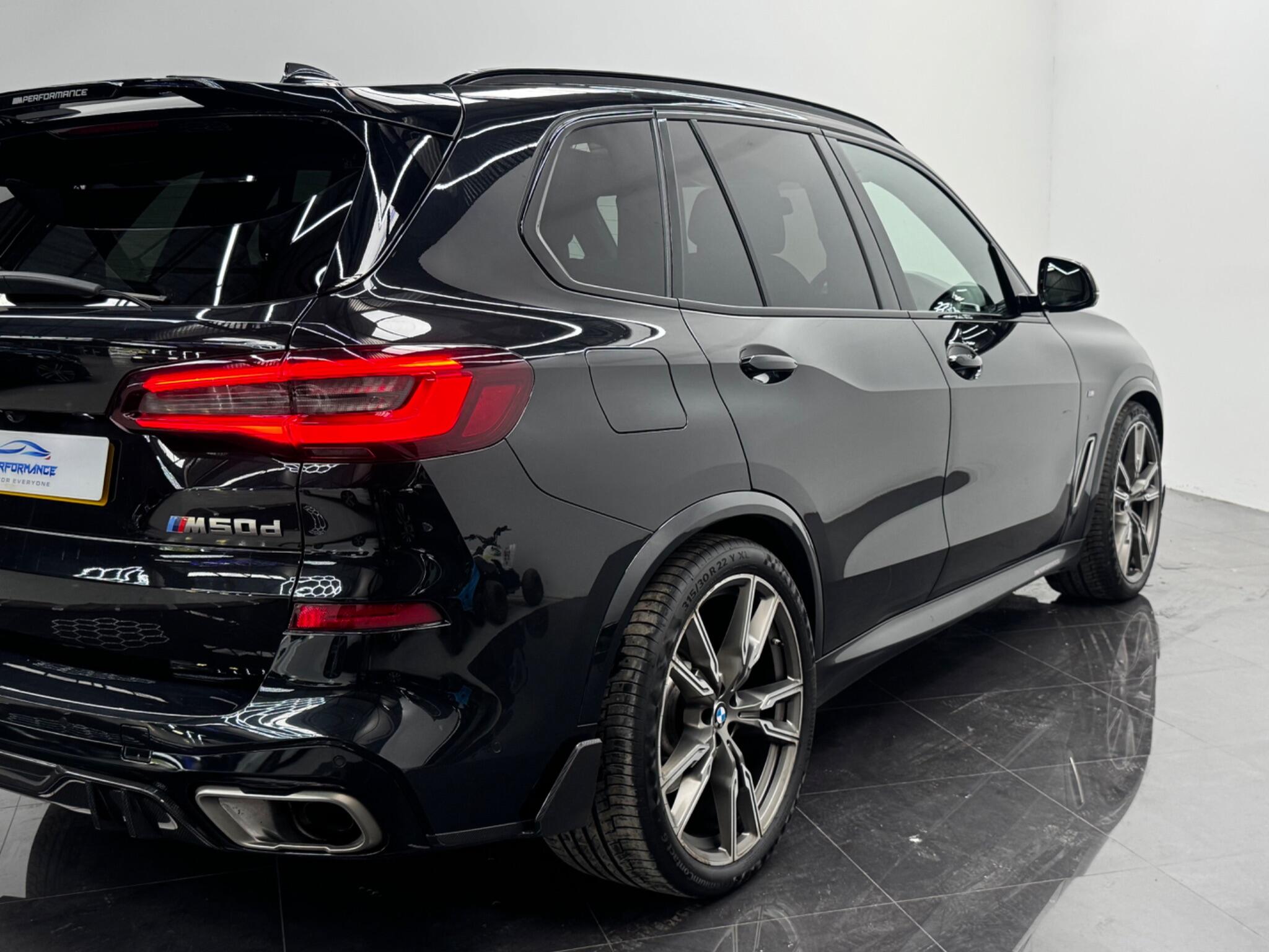 BMW X5 view 15