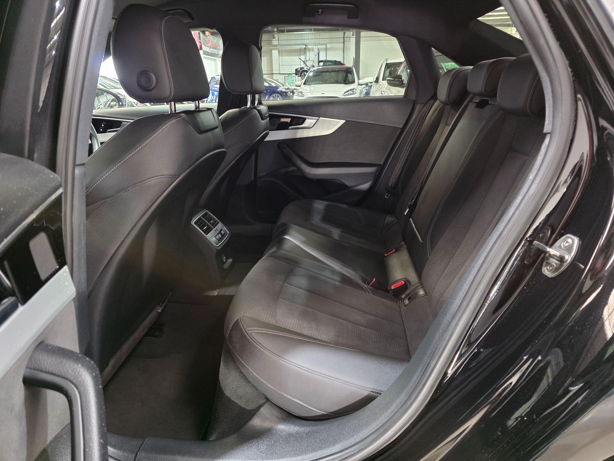 Audi A4 view 28