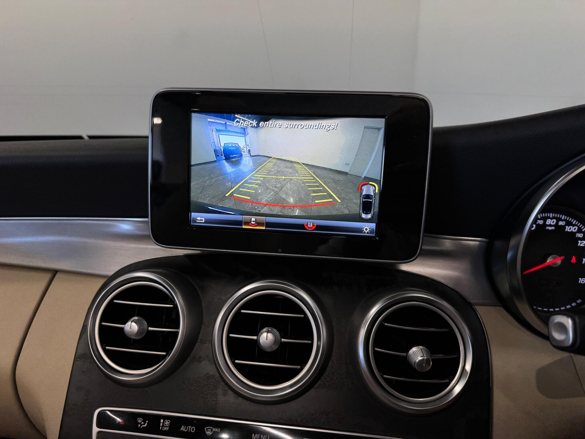 Mercedes-Benz C-Class view 24