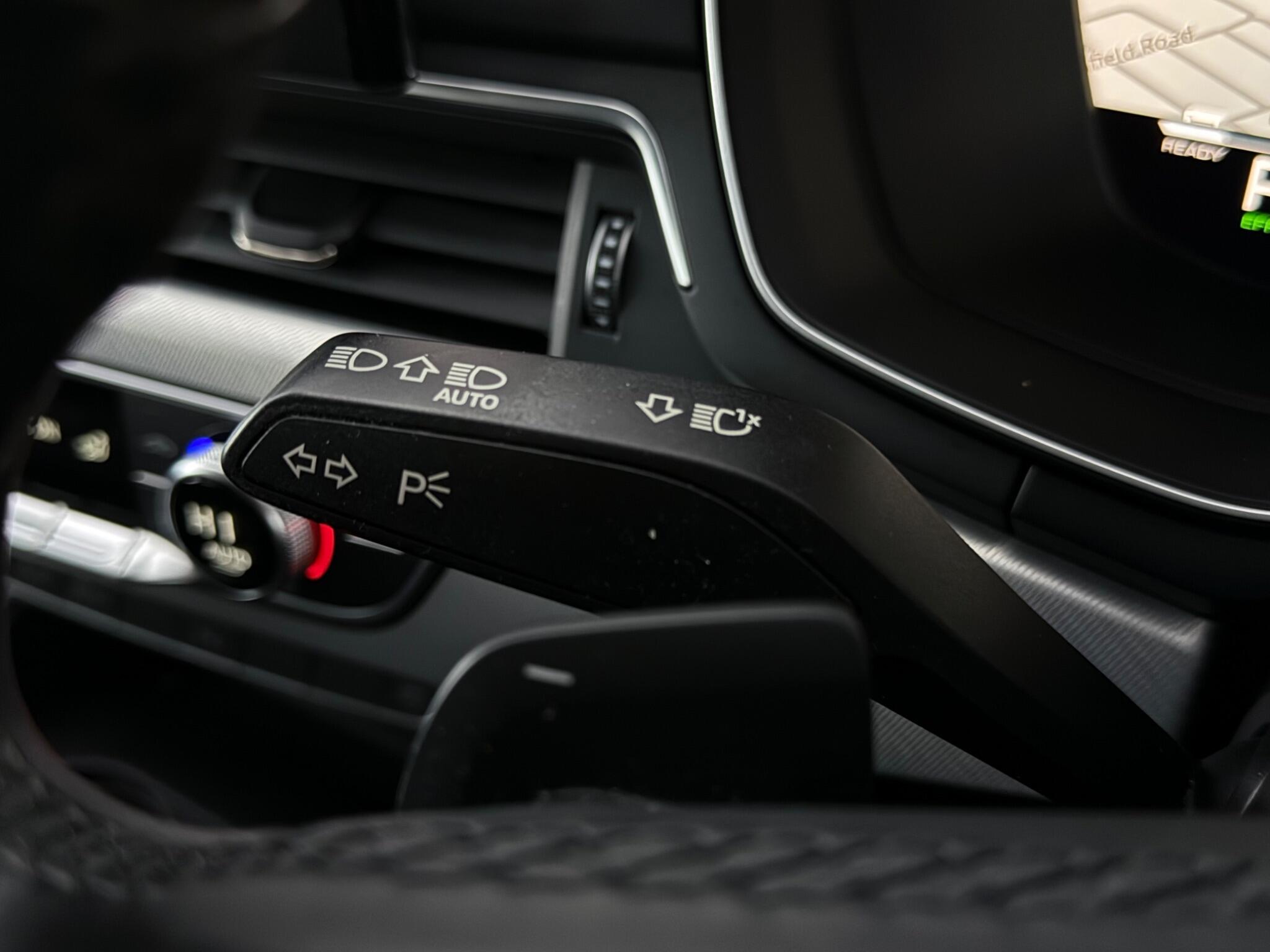 Audi A4 view 16