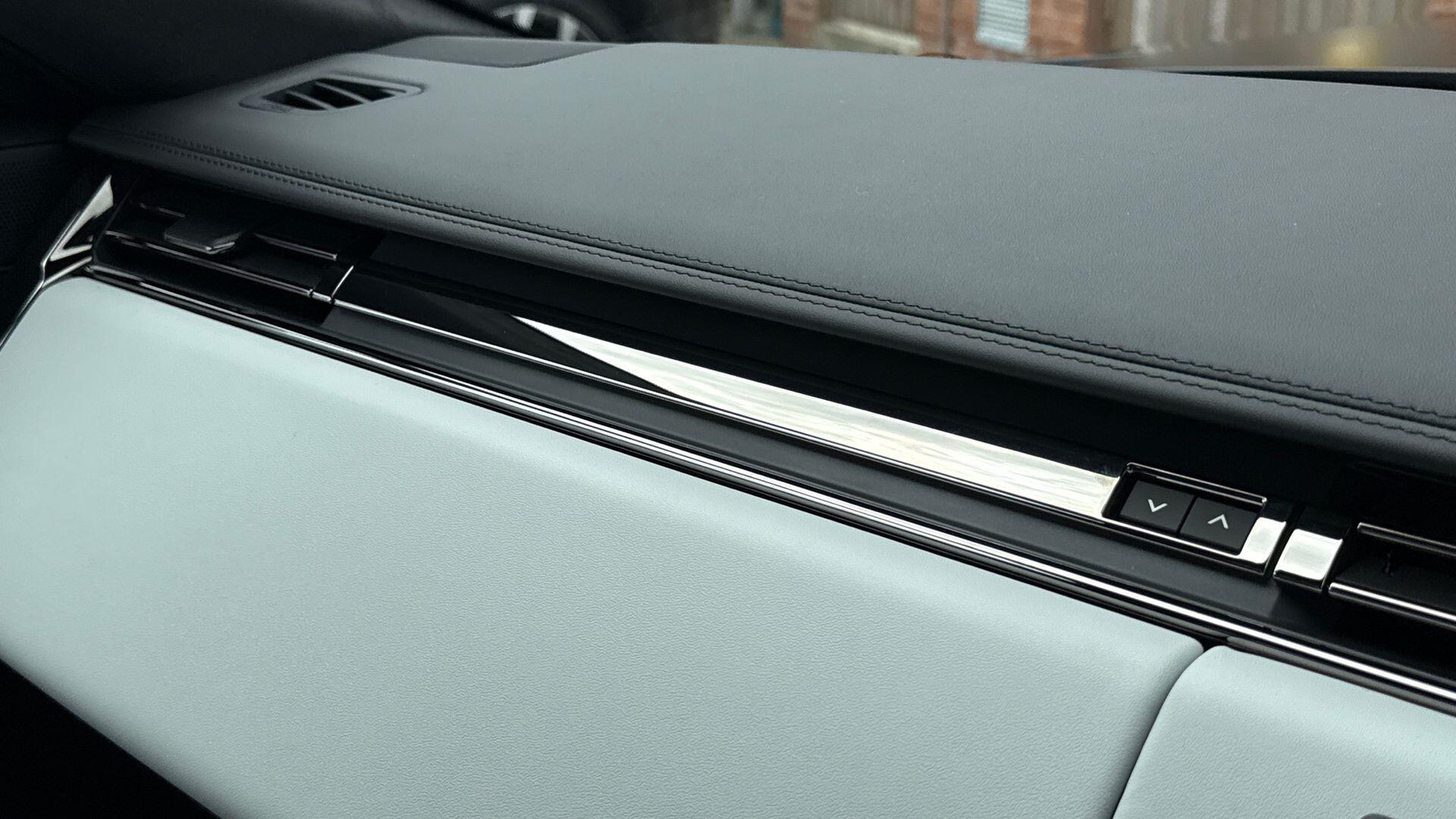 Land Rover Range Rover Sport view 35