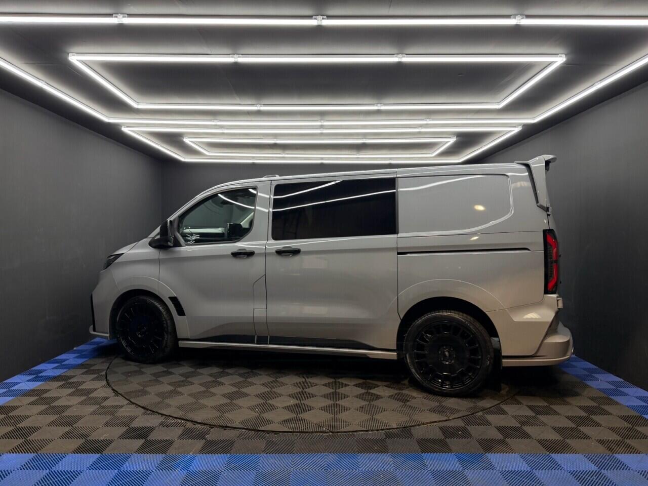 Ford Transit Custom view 12