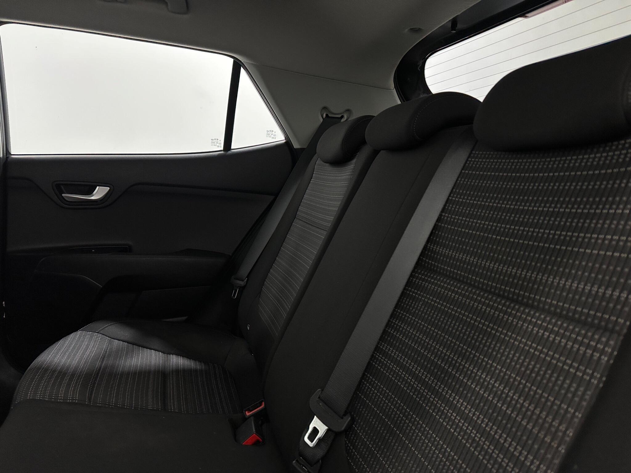 Kia Stonic view 34