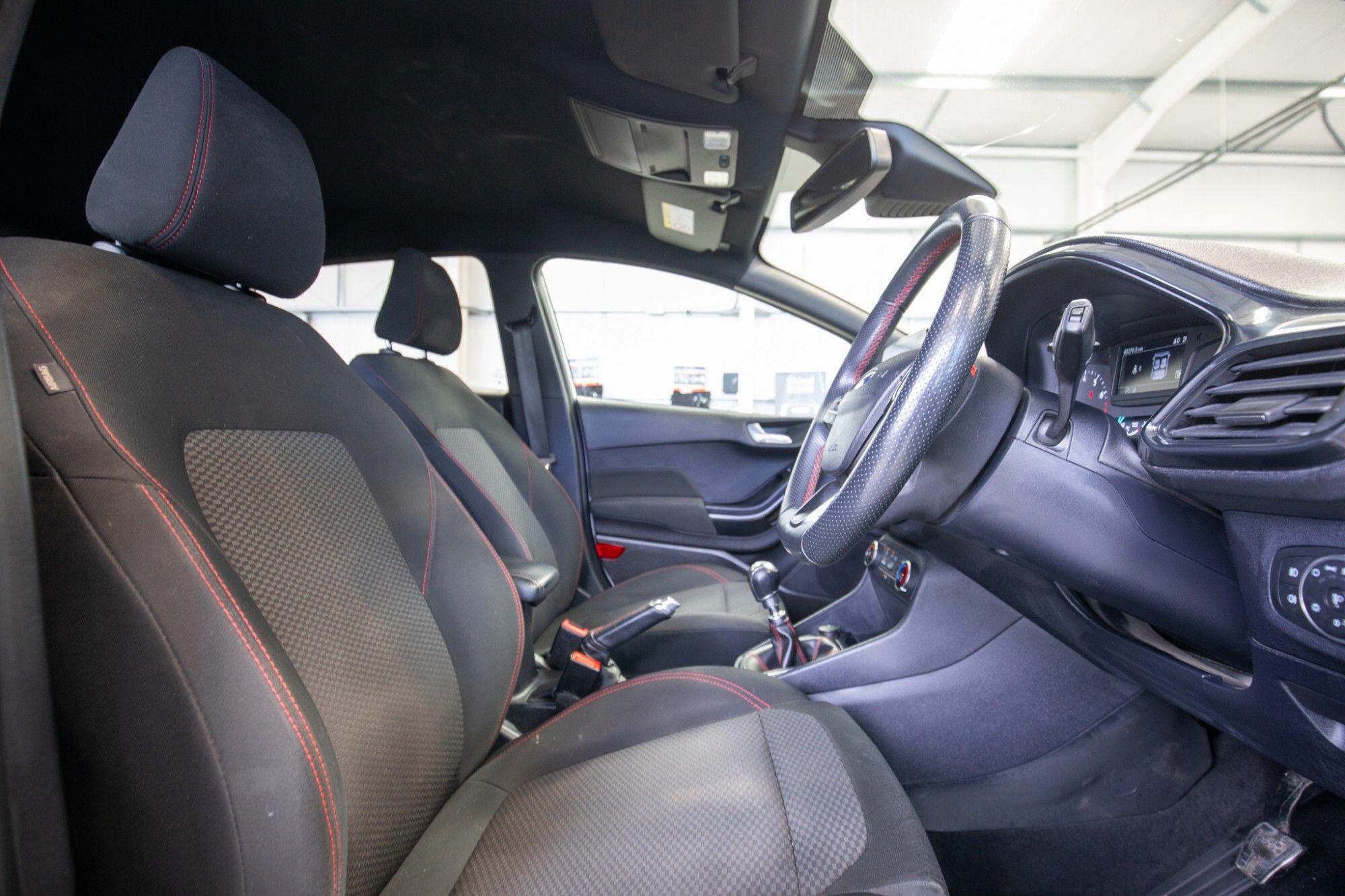 Ford Fiesta view 3